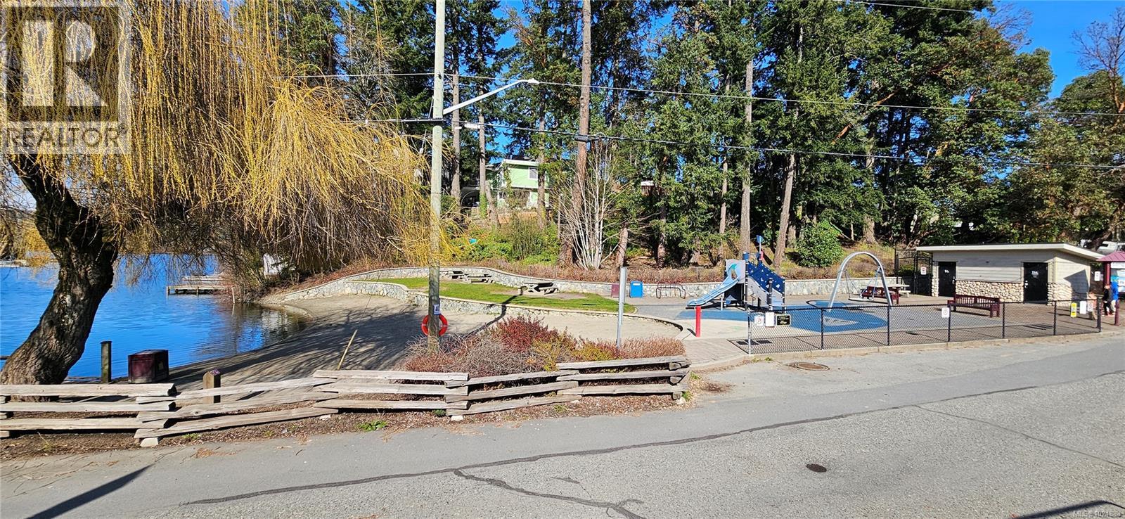  1236 Freshwater Crescent, Langford