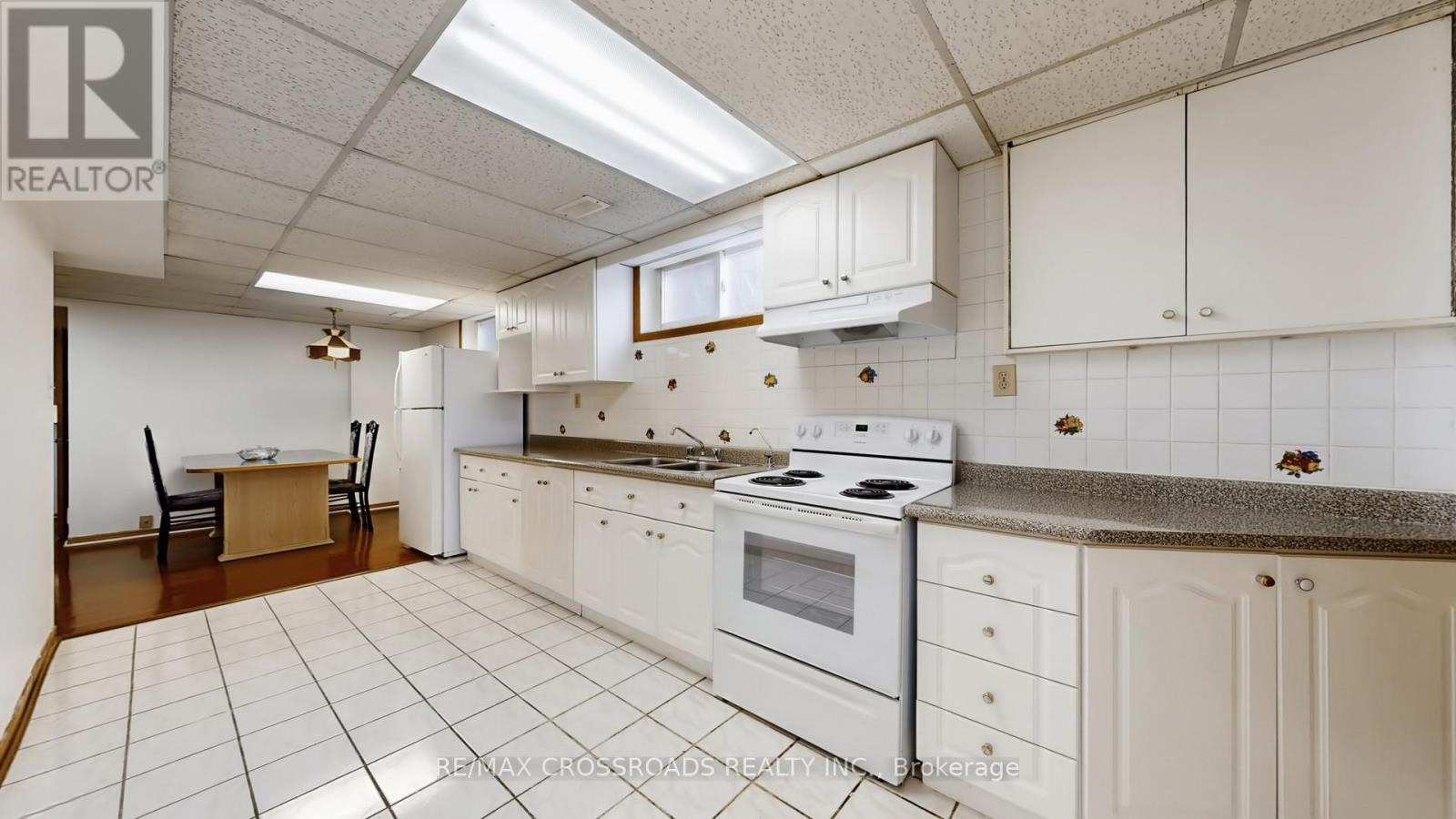 Single Family House for Sale in A WANSTEAD AVENUE Toronto (Oakridge) 