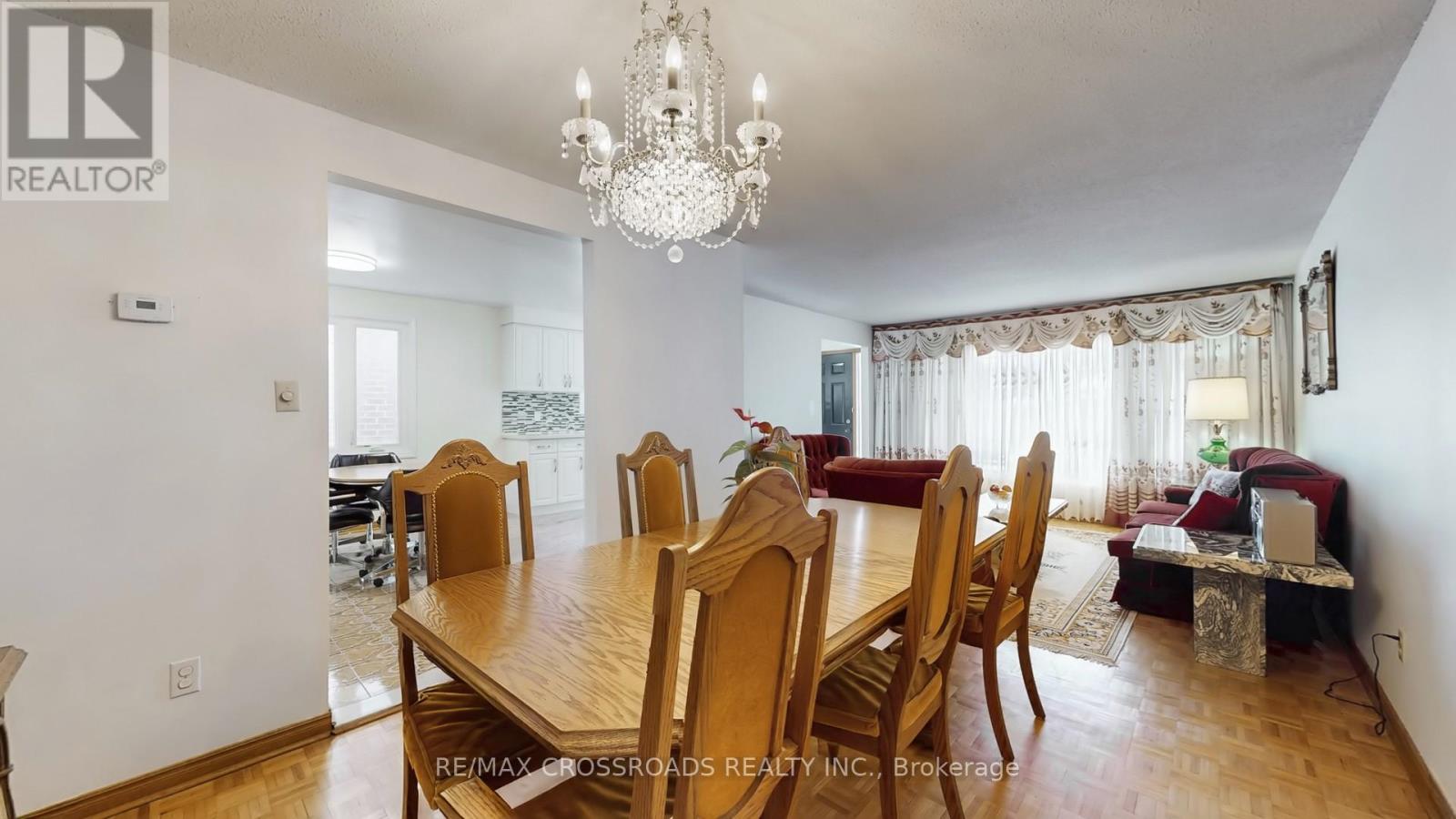 Single Family House for Sale in A WANSTEAD AVENUE Toronto (Oakridge) 
