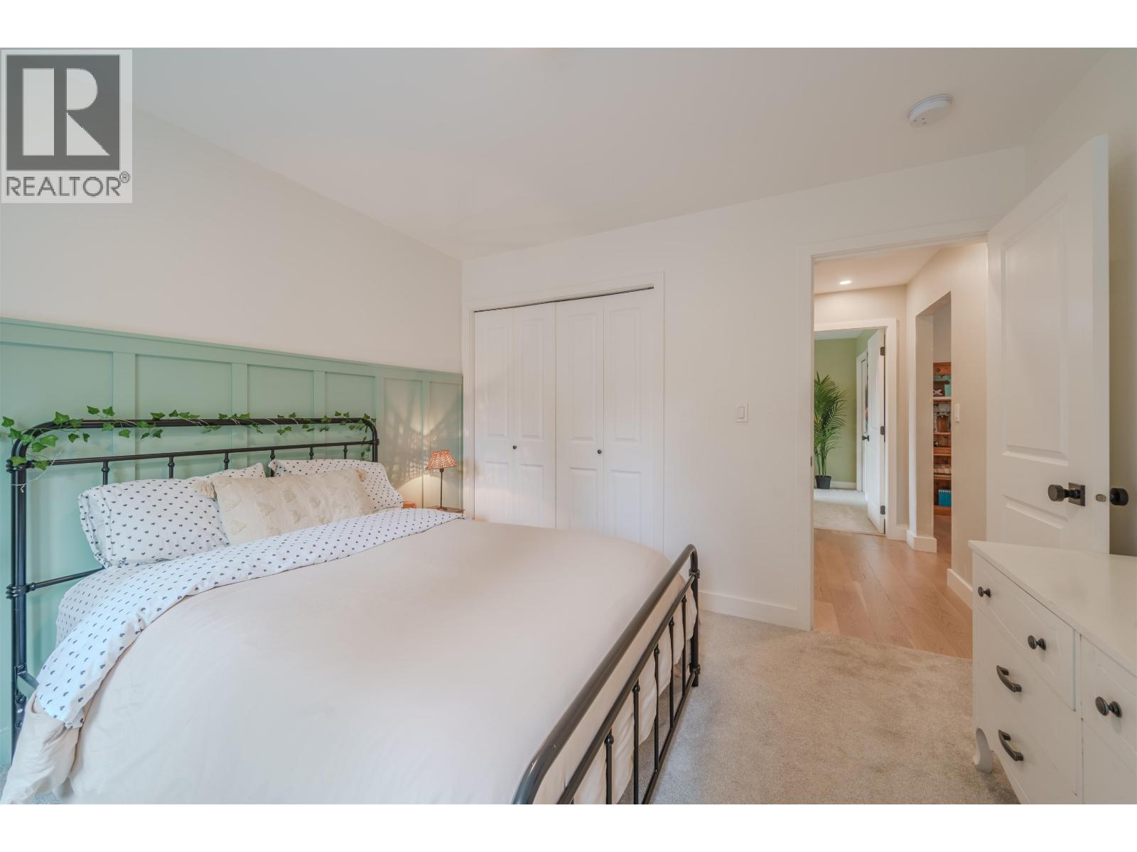 4878 GLOINNZUN DRIVE - 22