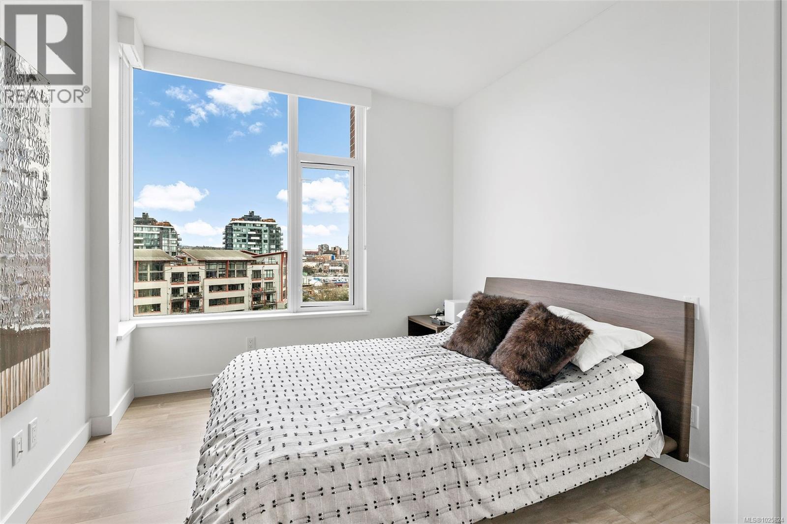 705 60 Saghalie Road, Victoria