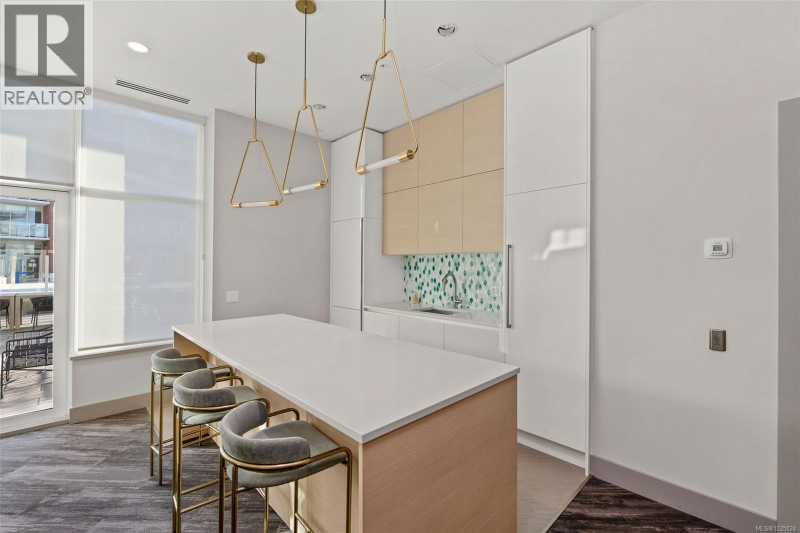 705 60 Saghalie Road, Victoria