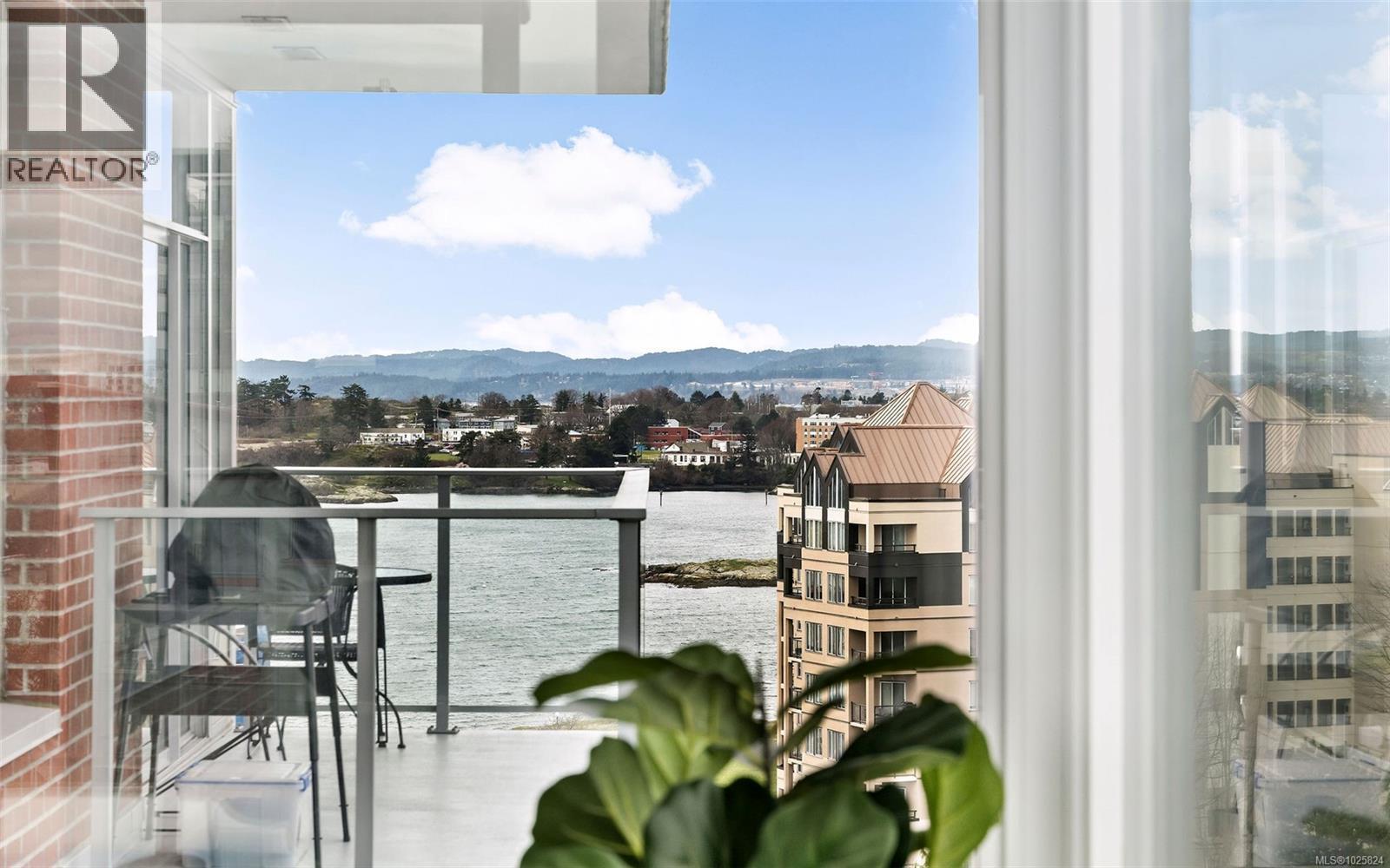 705 60 Saghalie Road, Victoria