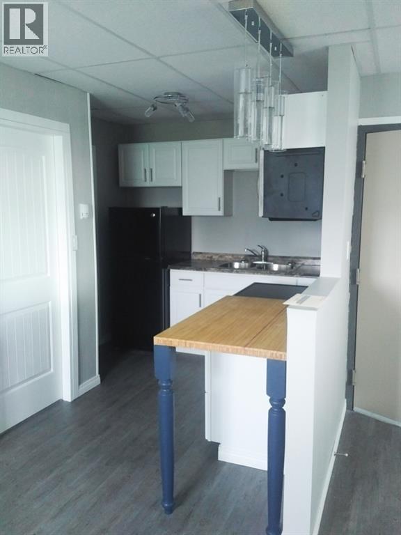 501 & 509 Main Street - Photo 3 of 22, Falher, Alberta