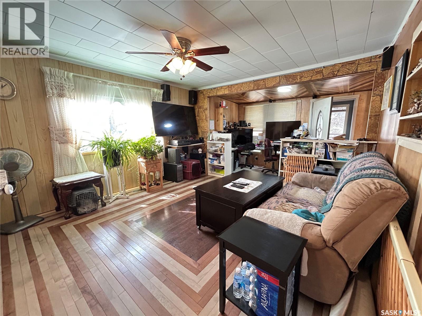 625 Maharg AVENUE — photo 10