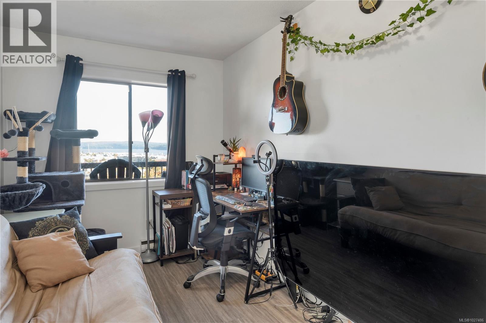 #204 907 CEDAR ST - 14