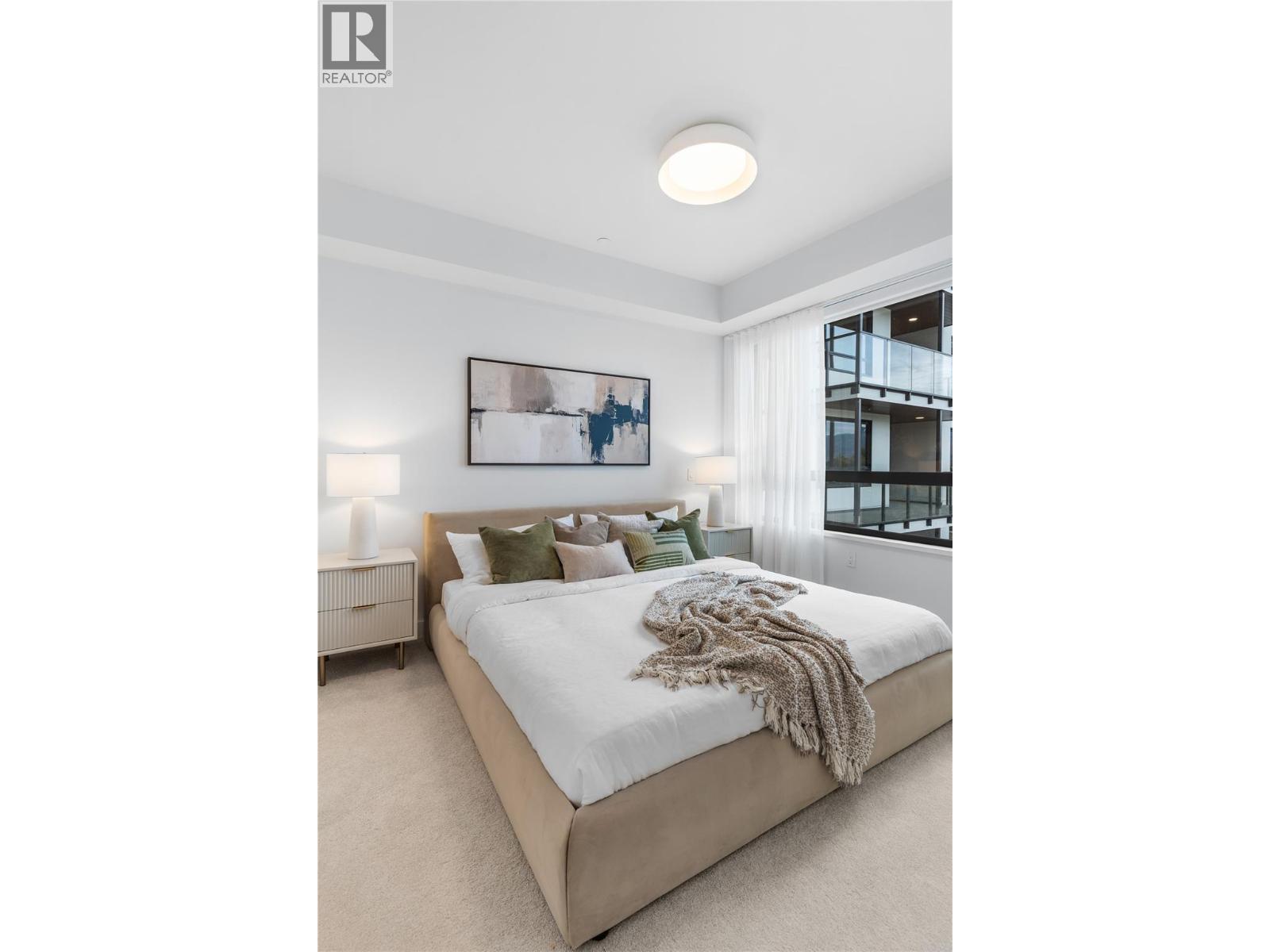 #515 3051 Abbott Street - 12