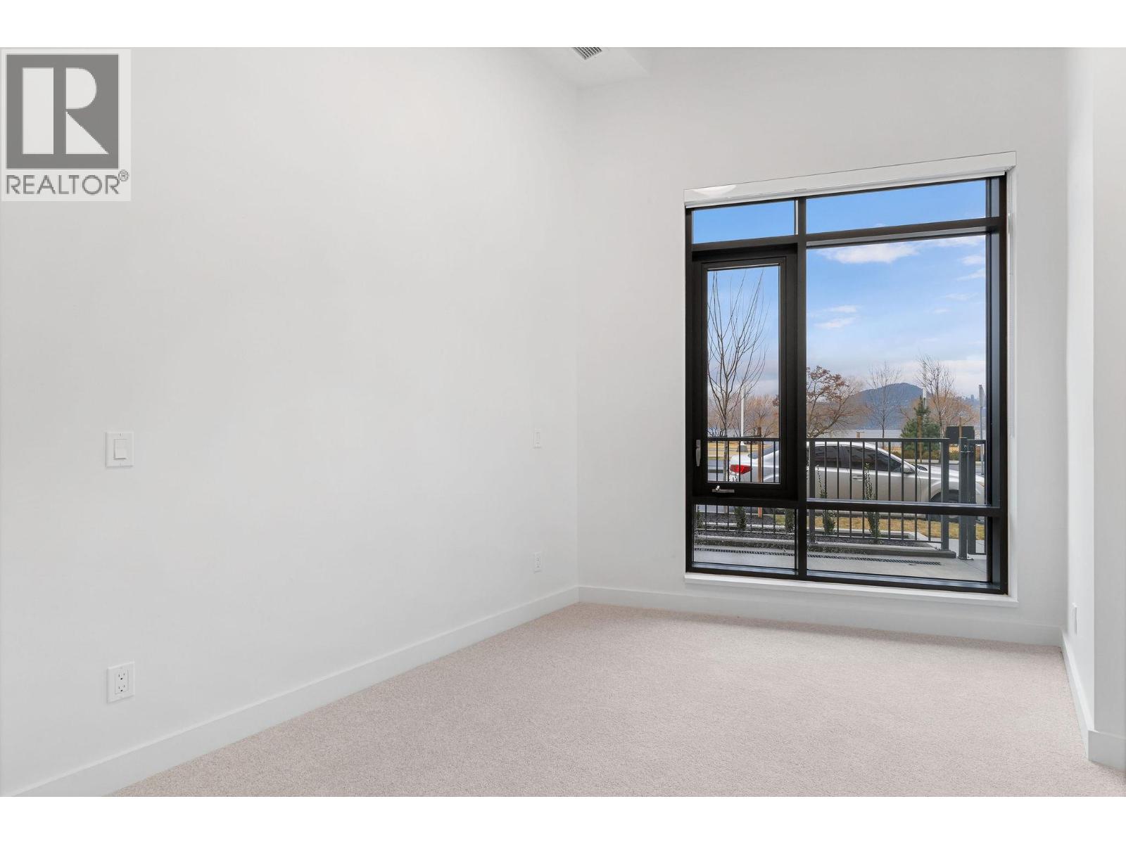  3071 Abbott Street, Kelowna