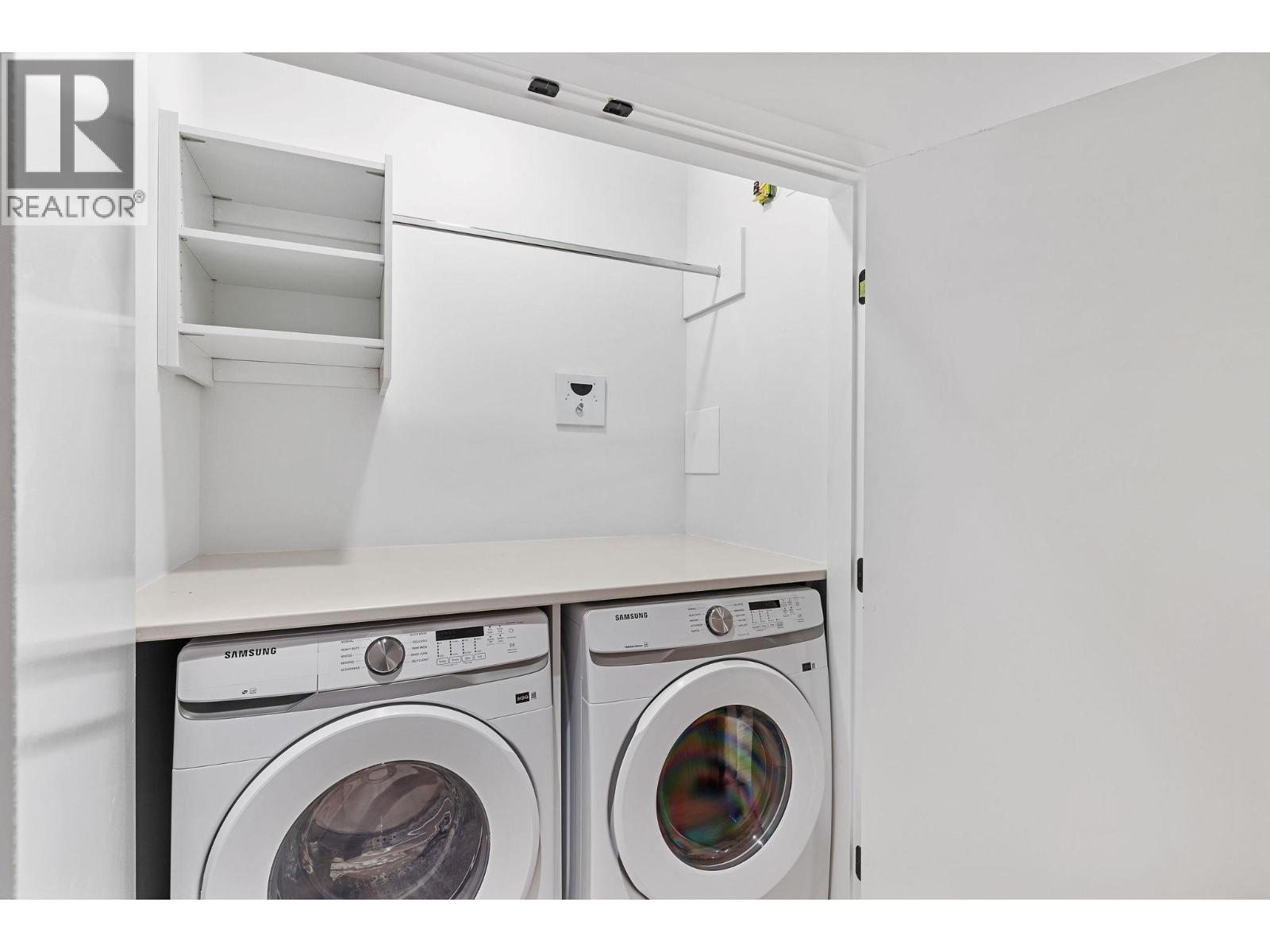  3071 Abbott Street, Kelowna