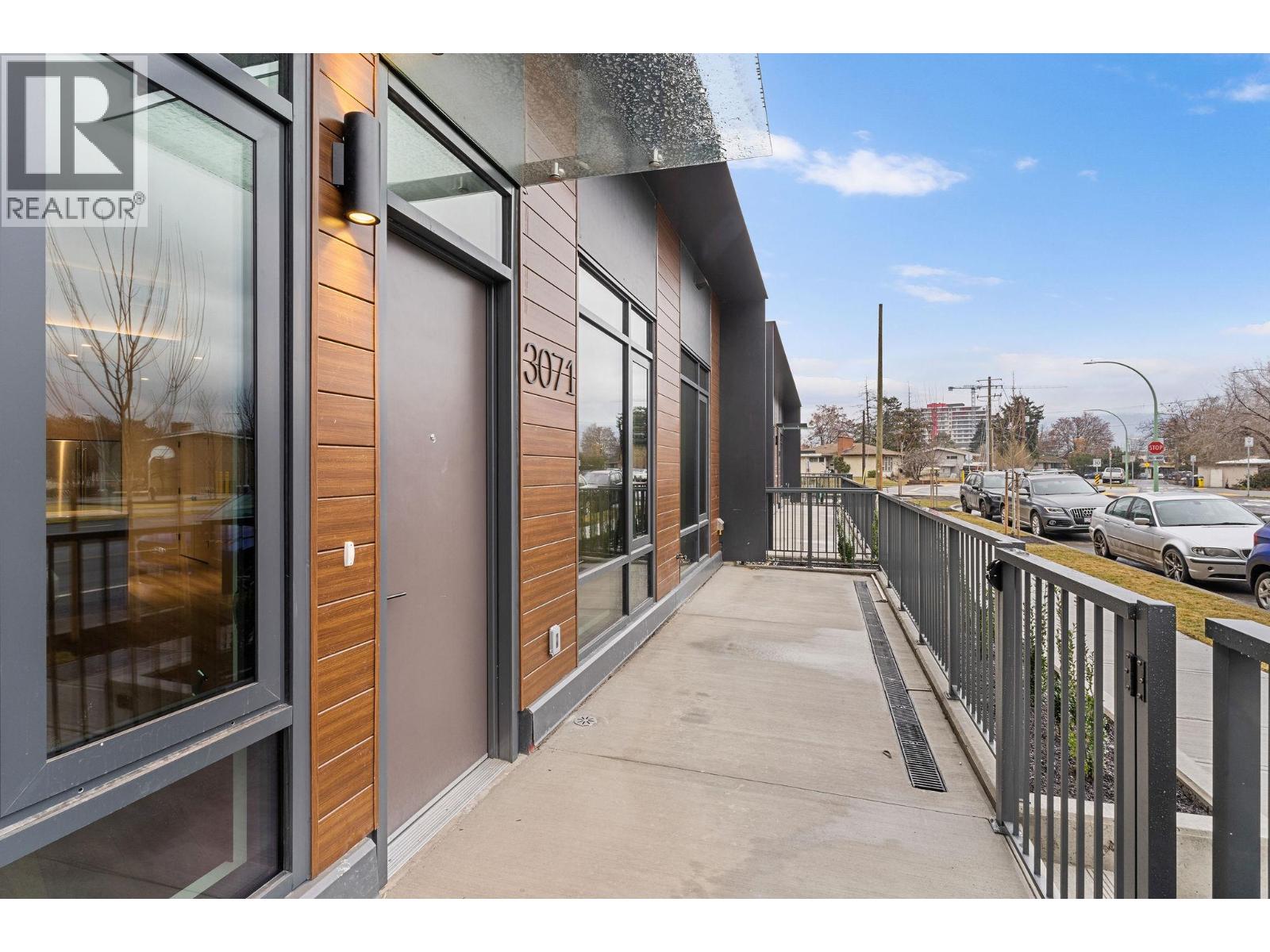  3071 Abbott Street, Kelowna