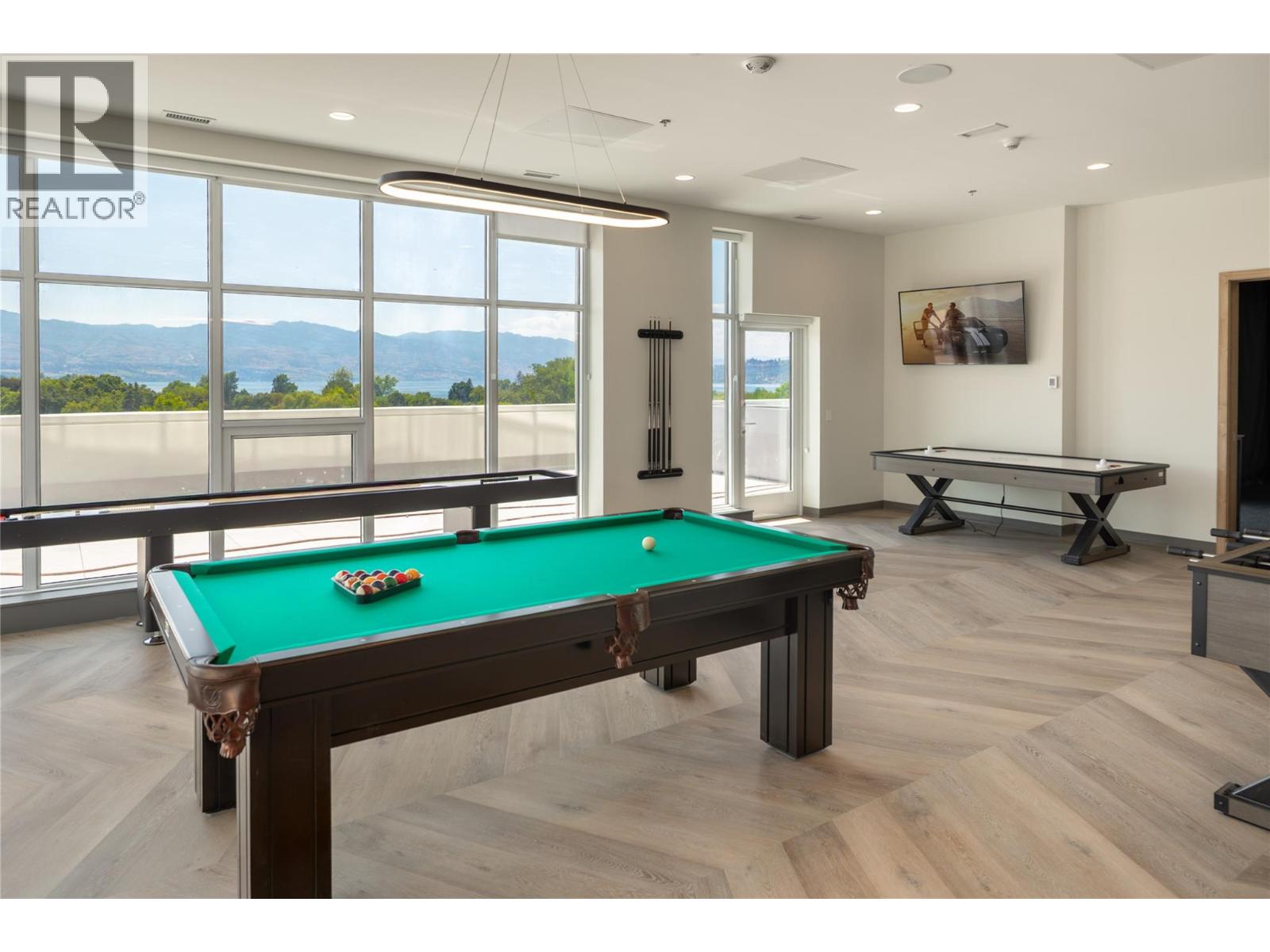 2202 1626 Water Street, Kelowna