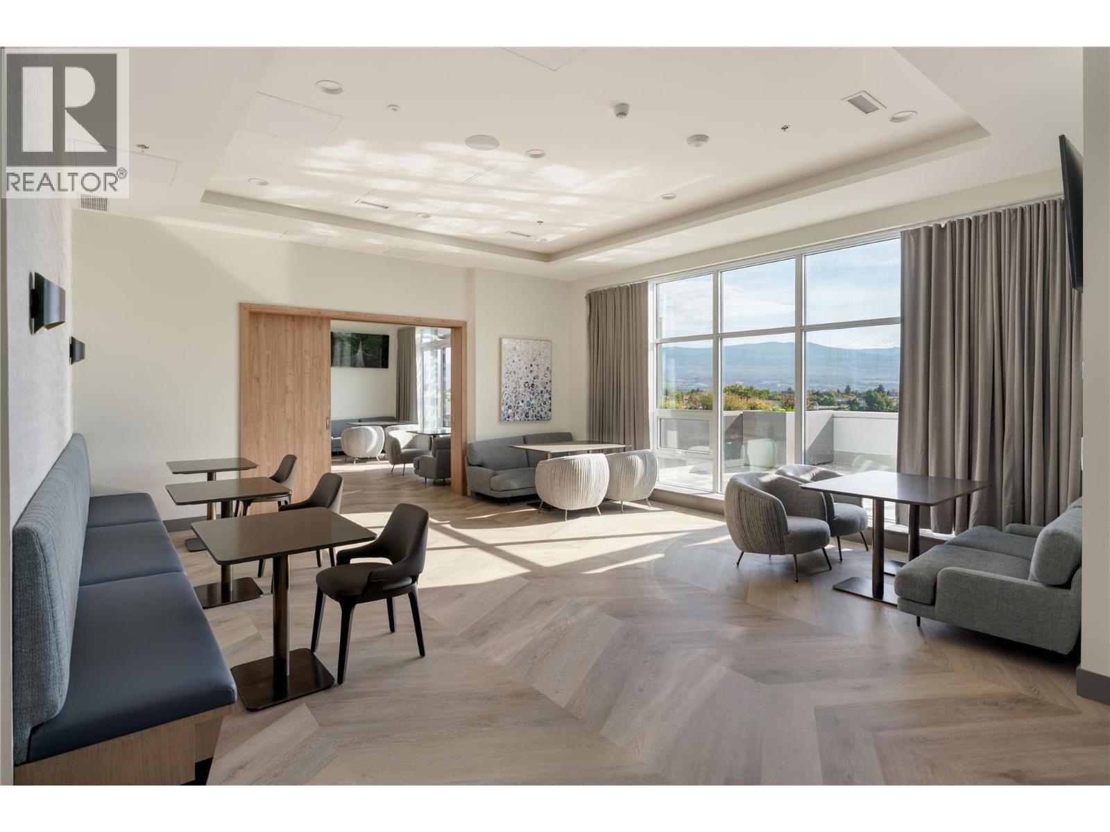 2202 1626 Water Street, Kelowna