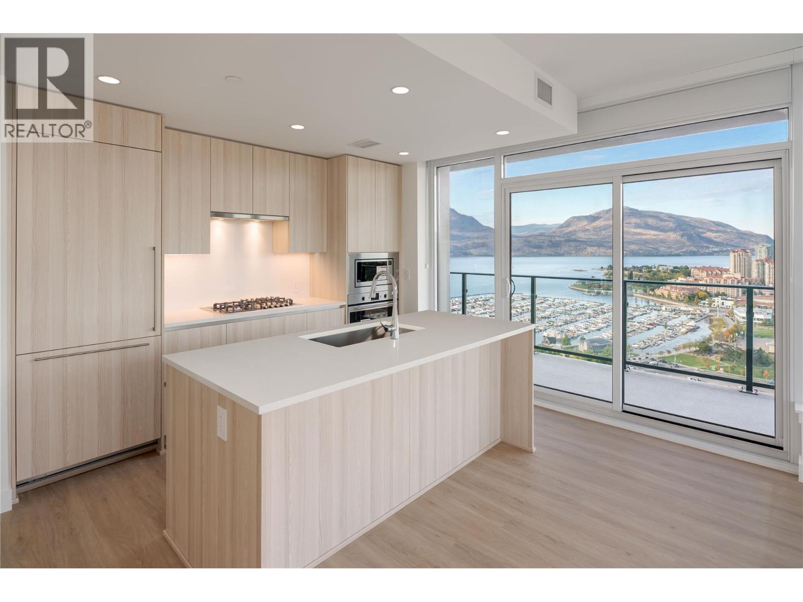 2202 1626 Water Street, Kelowna