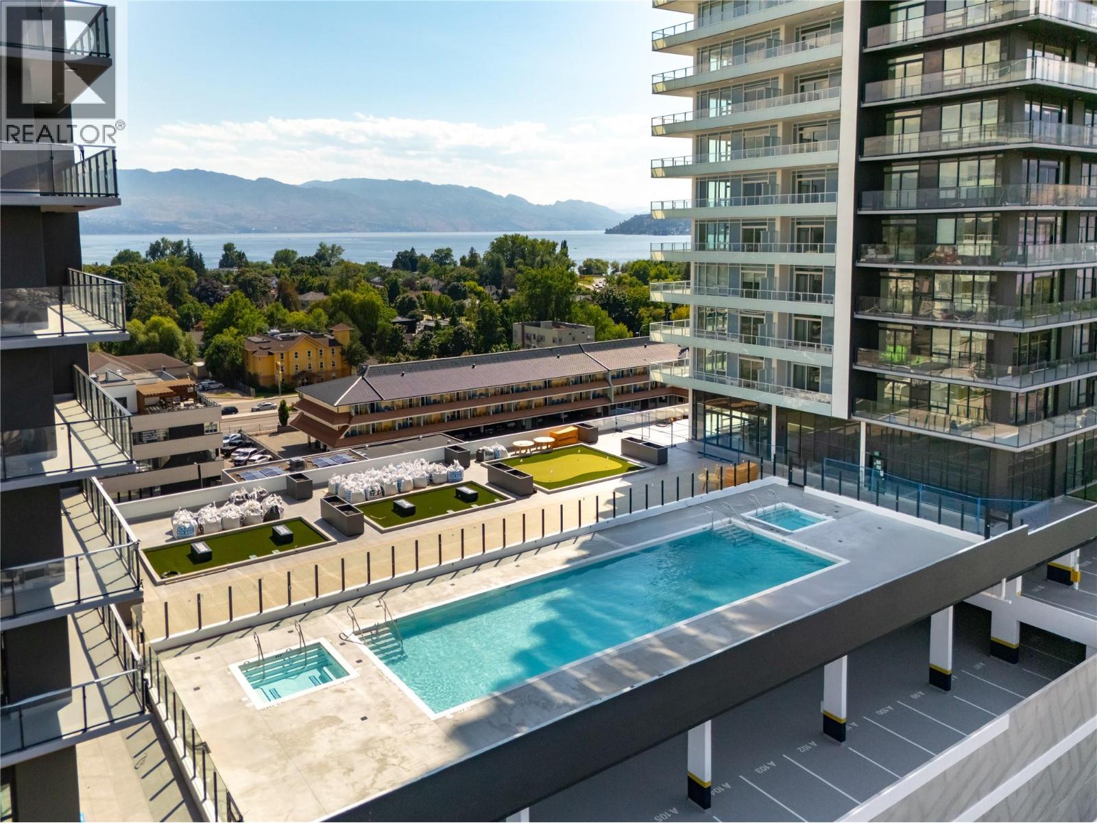 2202 1626 Water Street, Kelowna
