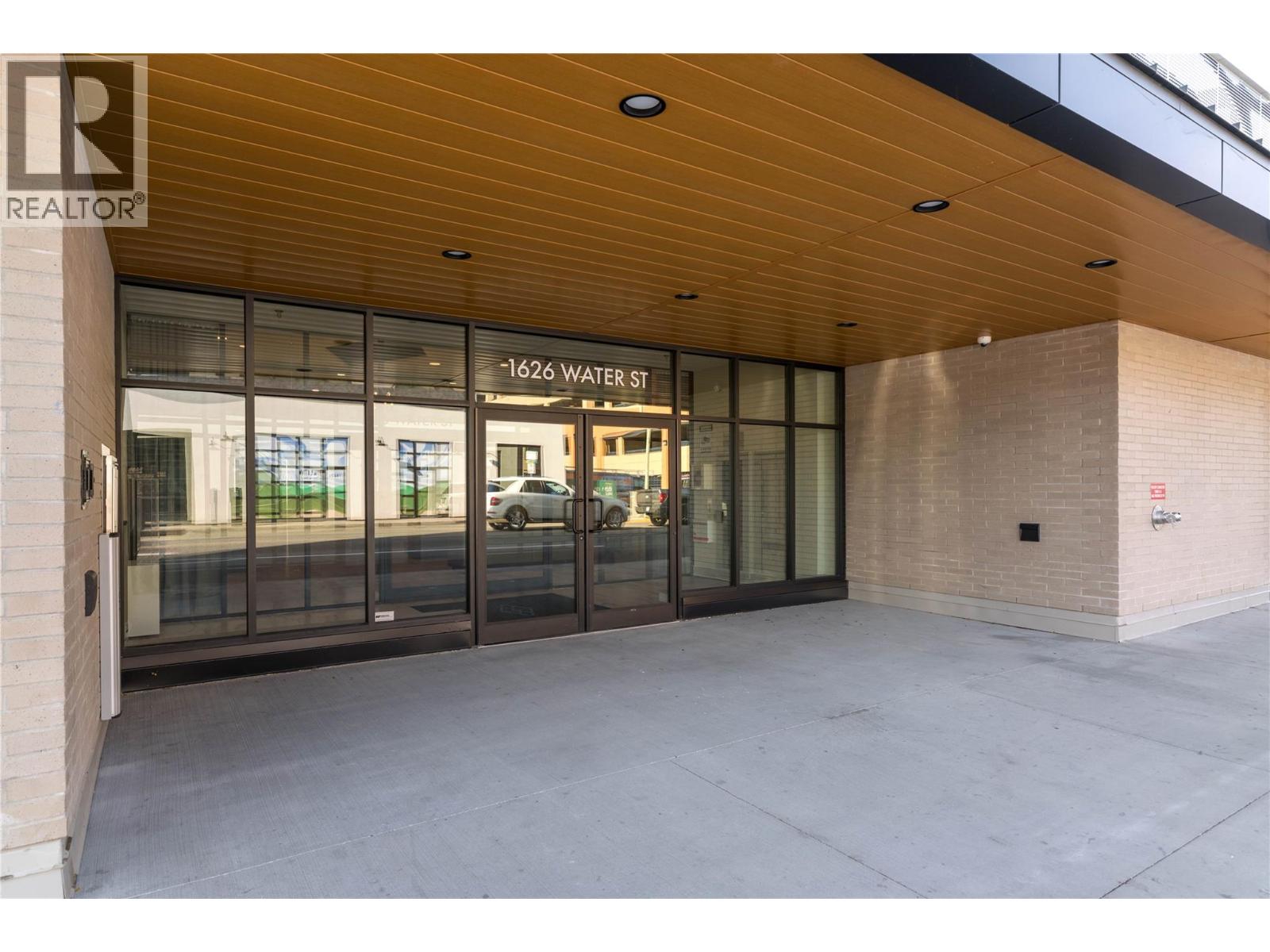 2202 1626 Water Street, Kelowna