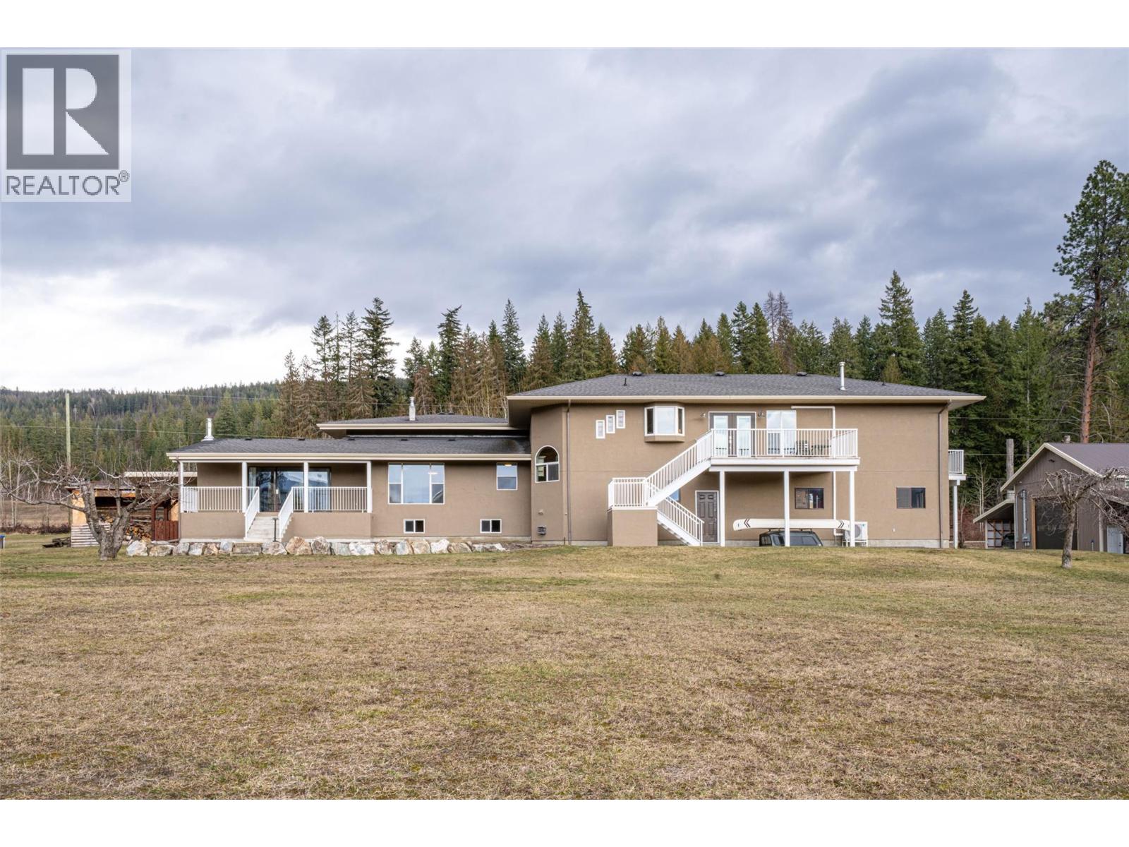 1851 70 Street SE, Salmon Arm