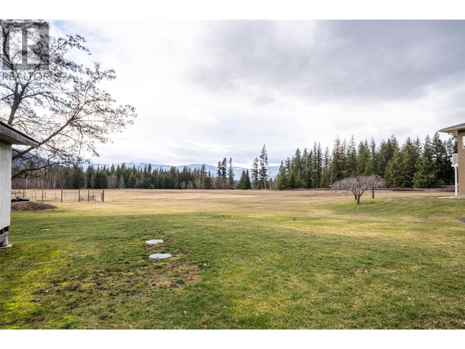1851 70 Street SE, Salmon Arm