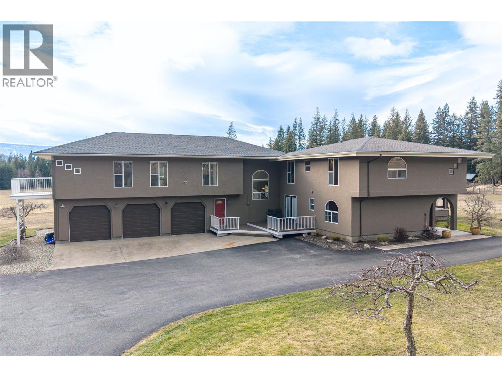 1851 70 Street SE, Salmon Arm