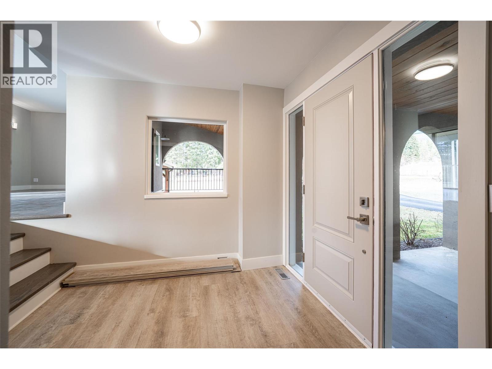 1851 70 Street SE, Salmon Arm