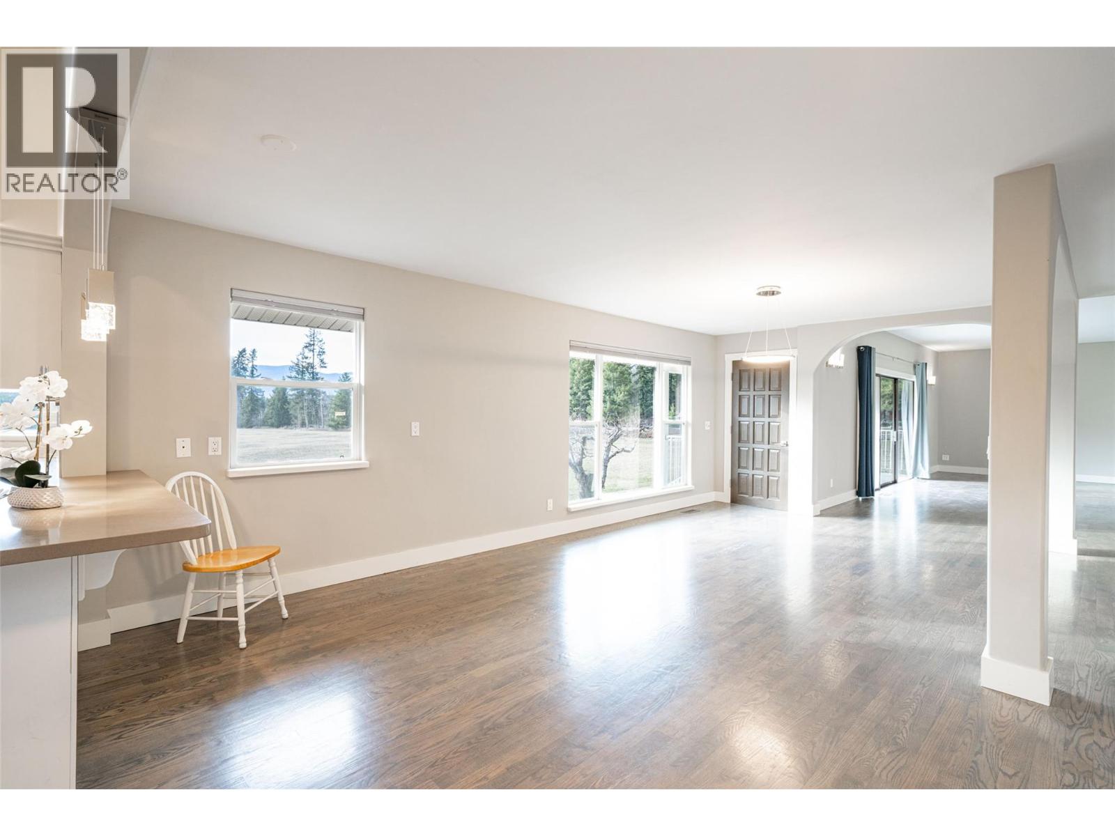 1851 70 Street SE, Salmon Arm