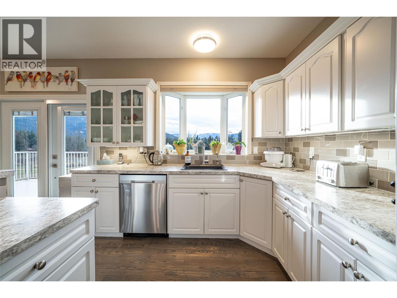 1851 70 Street SE, Salmon Arm