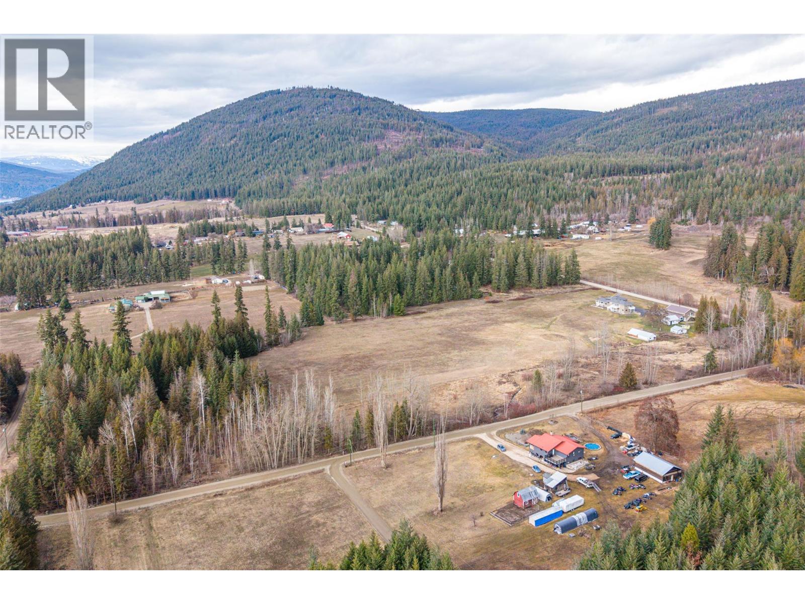 1851 70 Street SE, Salmon Arm