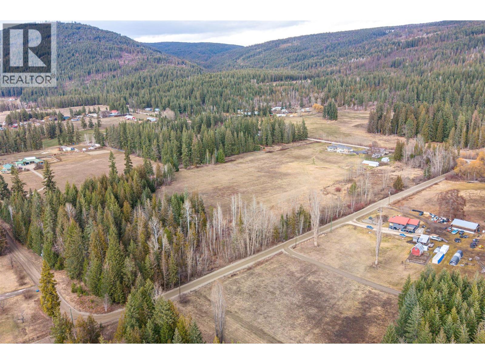 1851 70 Street SE, Salmon Arm