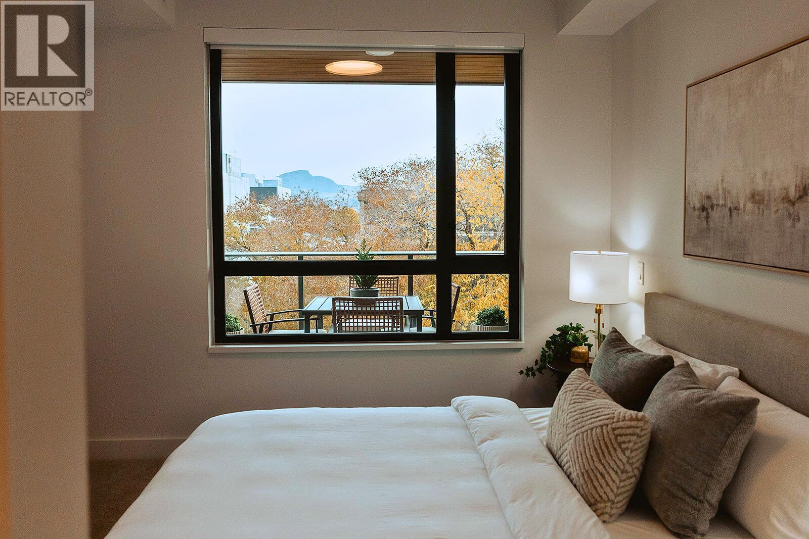 305 3051 Abbott Street, Kelowna