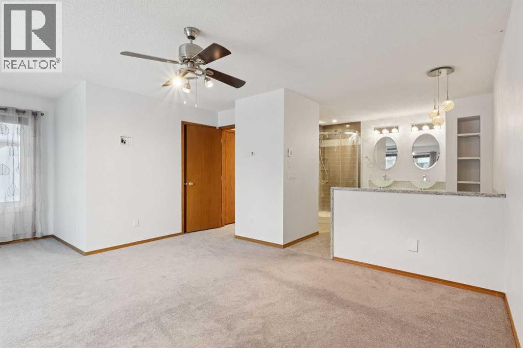 Single Family House for Sale in  Macewan Park View NW MacEwan Glen Calgary 