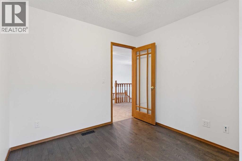 Single Family House for Sale in  Macewan Park View NW MacEwan Glen Calgary 