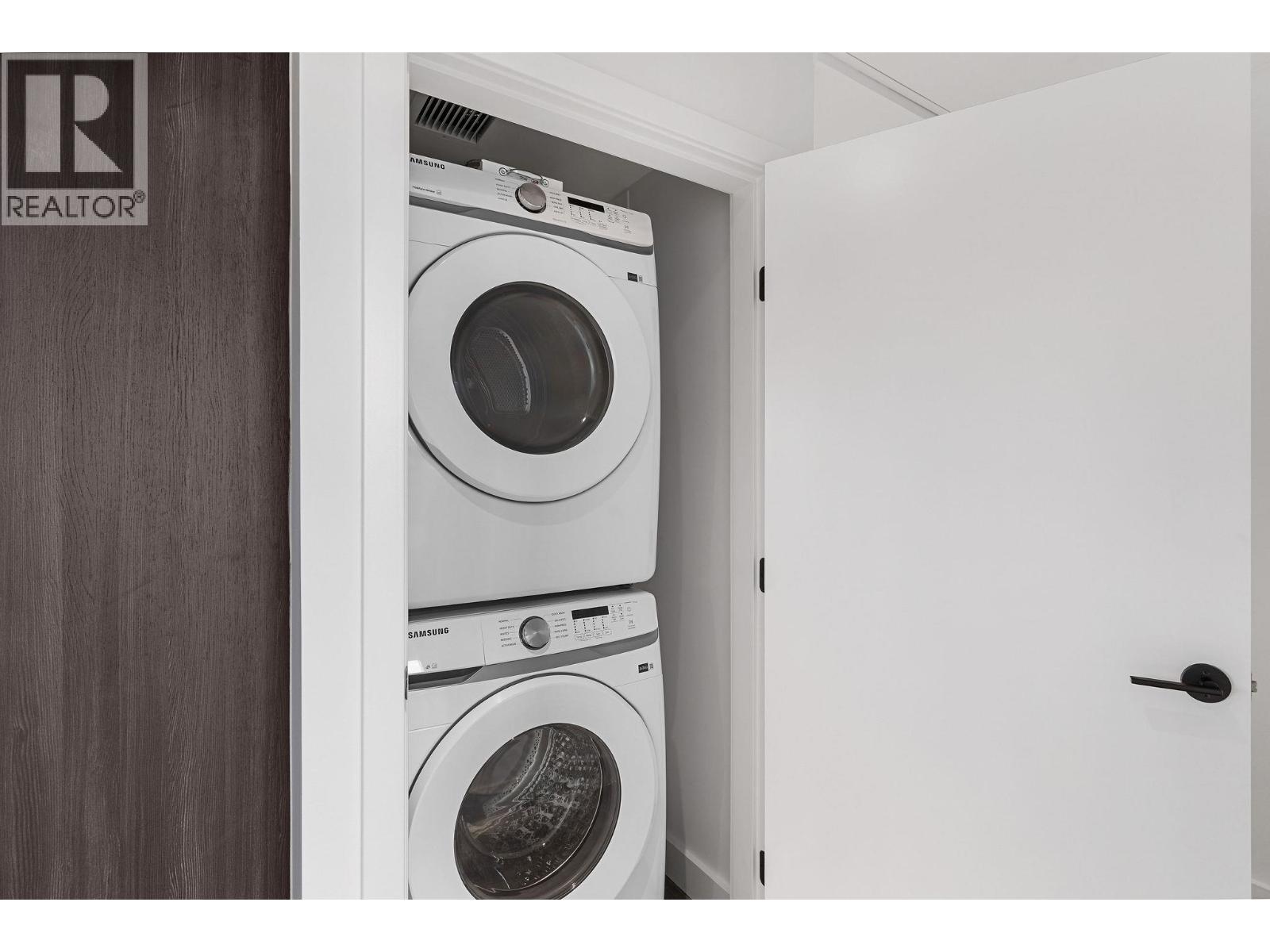 310 3051 Abbott Street, Kelowna