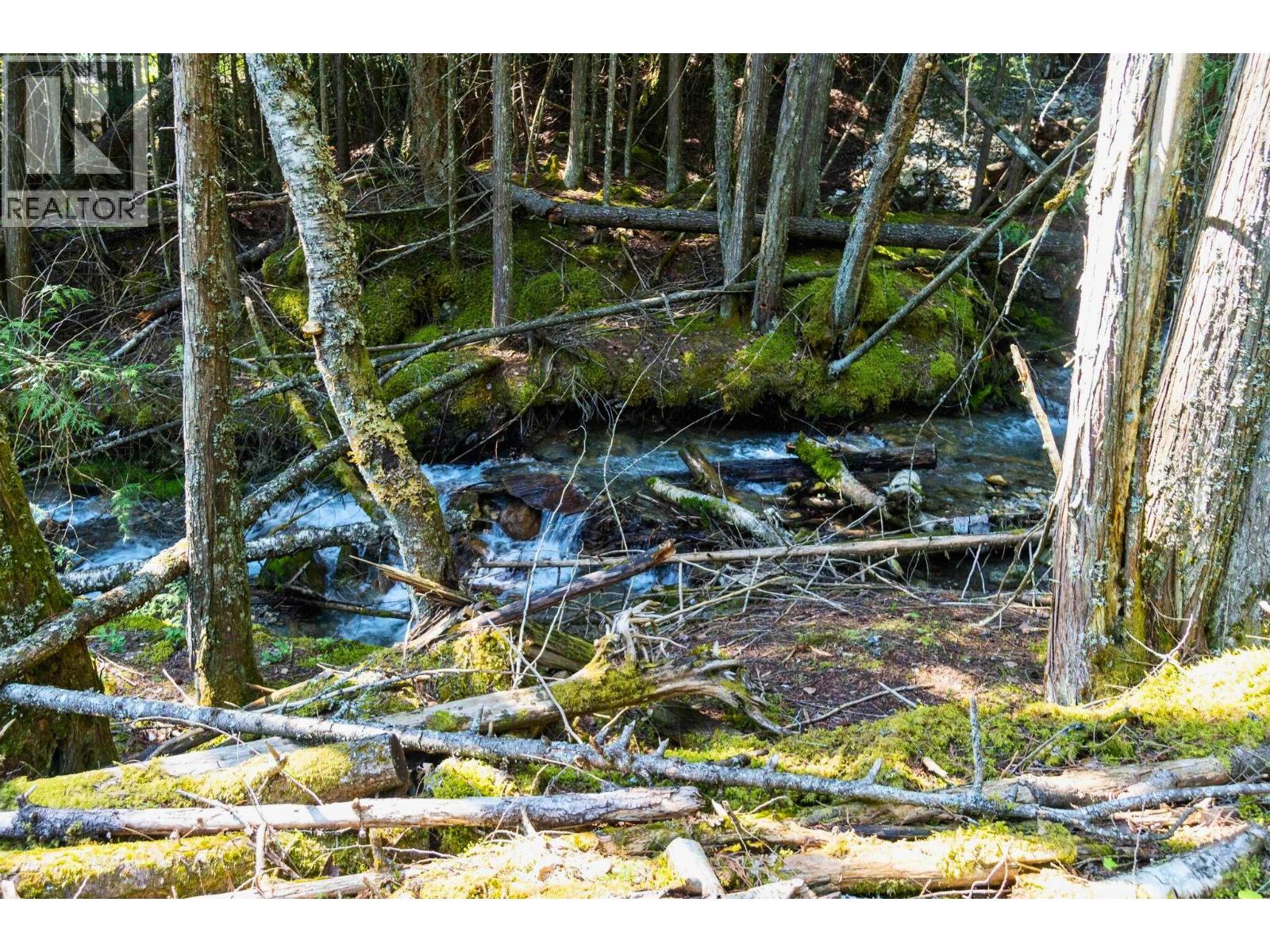  Sunnybrae Canoe Point Road, Tappen