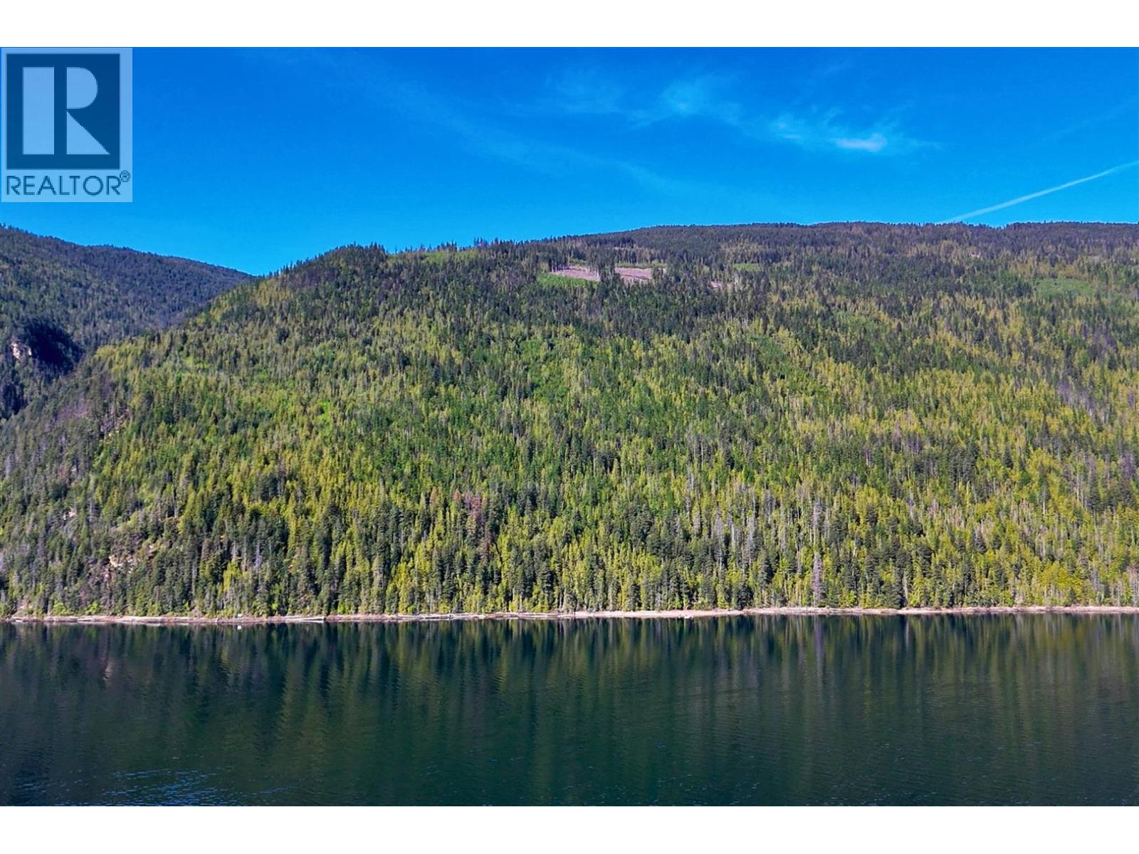  Sunnybrae Canoe Point Road, Tappen