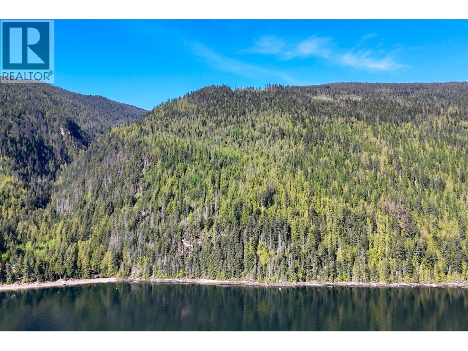  Sunnybrae Canoe Point Road, Tappen