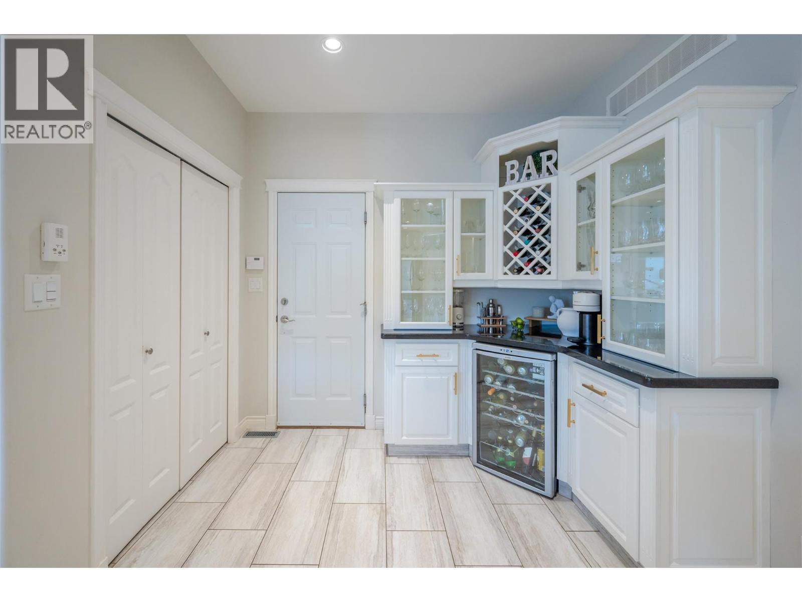 5091 Croil Avenue, Summerland