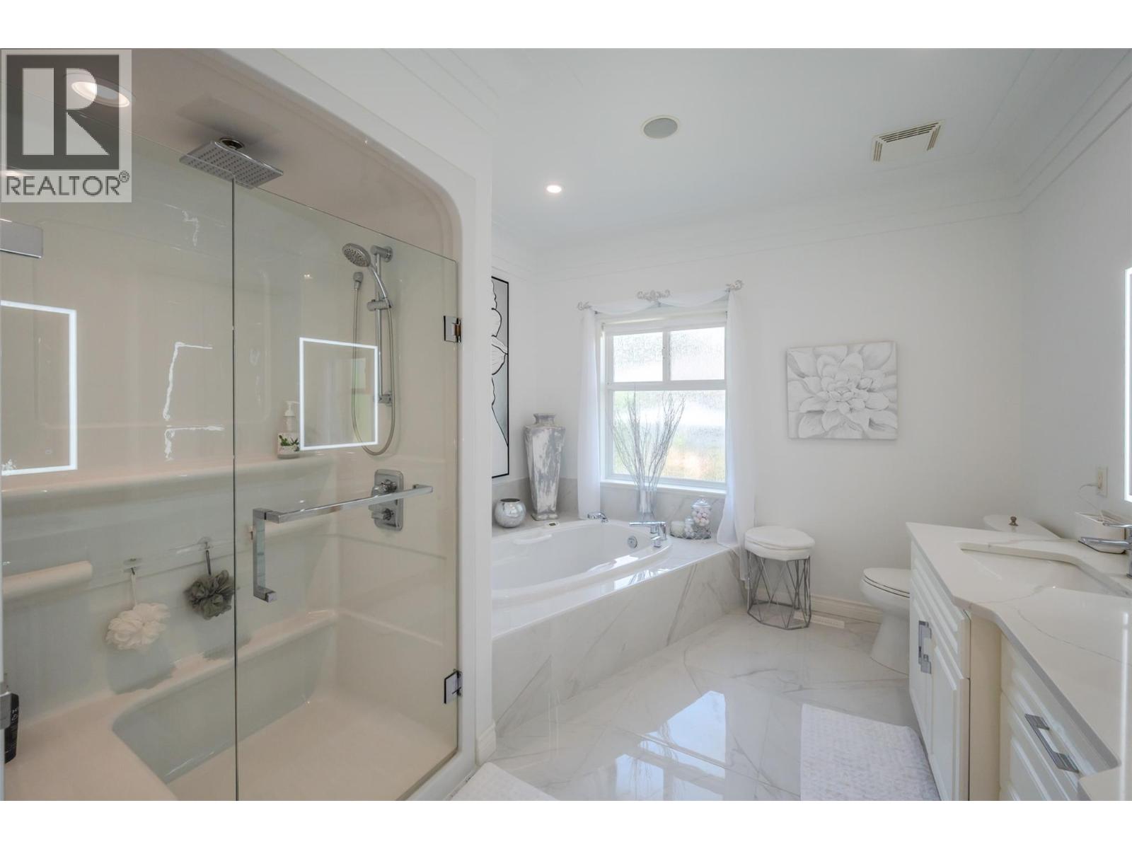 5091 Croil Avenue, Summerland