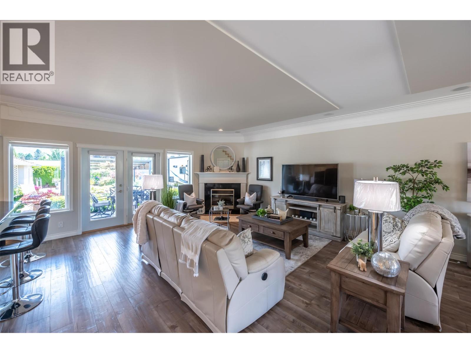 5091 Croil Avenue, Summerland