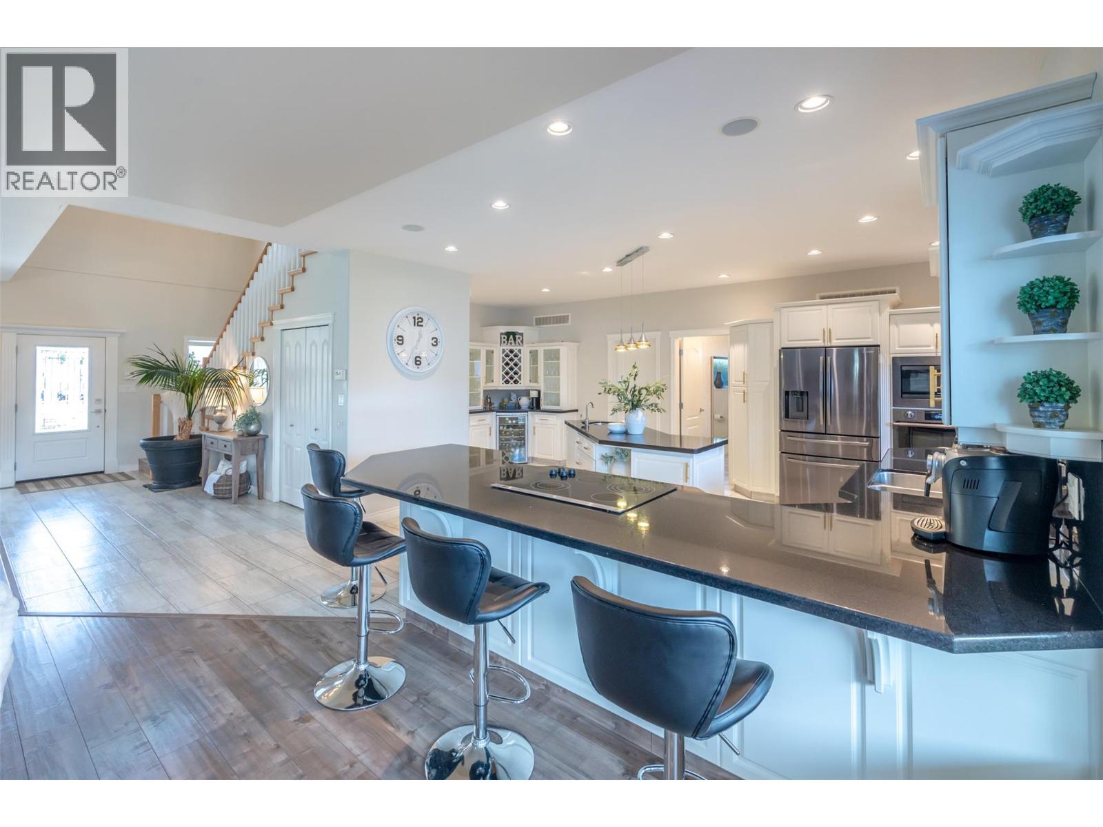 5091 Croil Avenue, Summerland