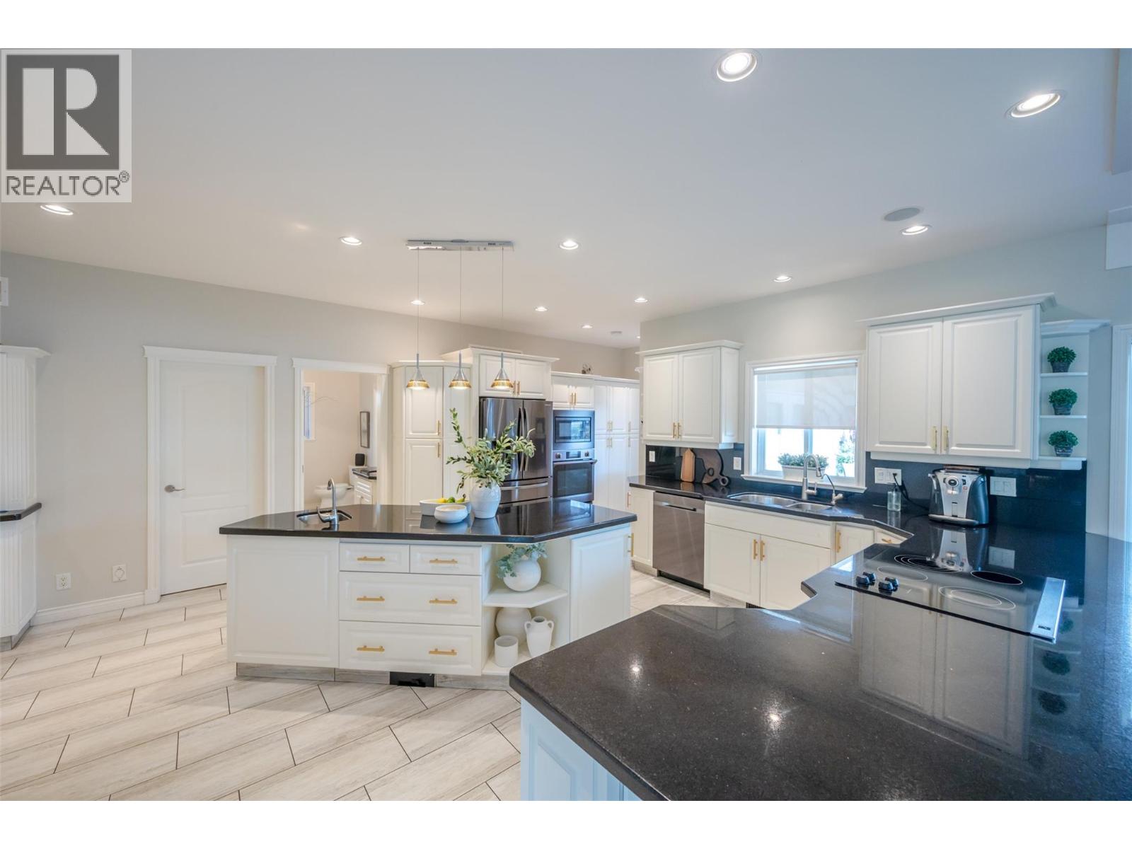 5091 Croil Avenue, Summerland