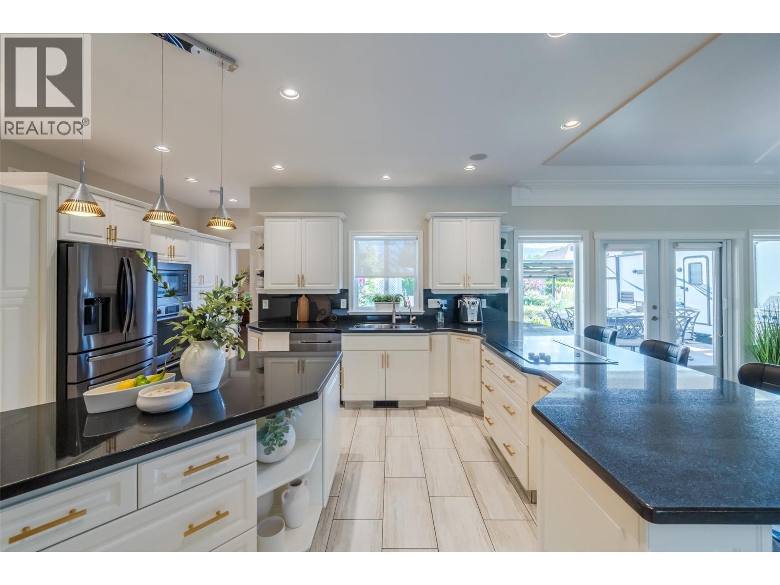 5091 Croil Avenue, Summerland