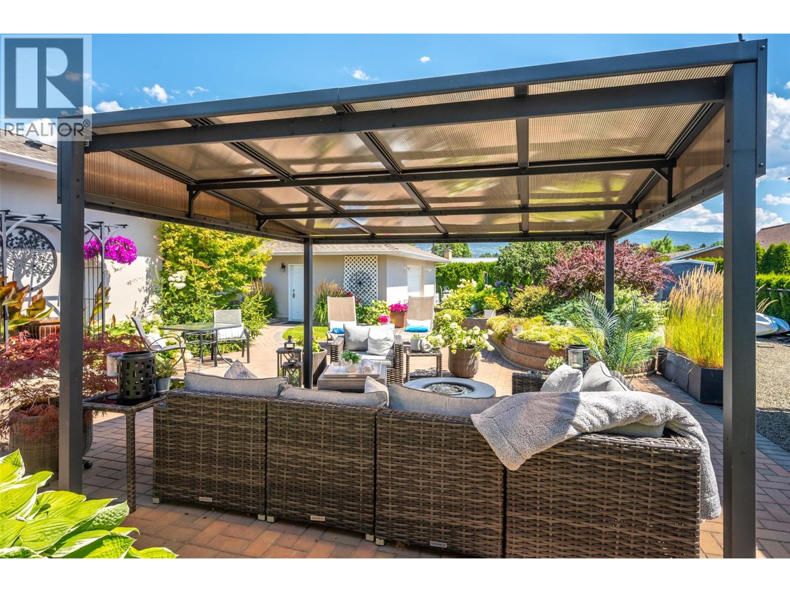 5091 Croil Avenue, Summerland