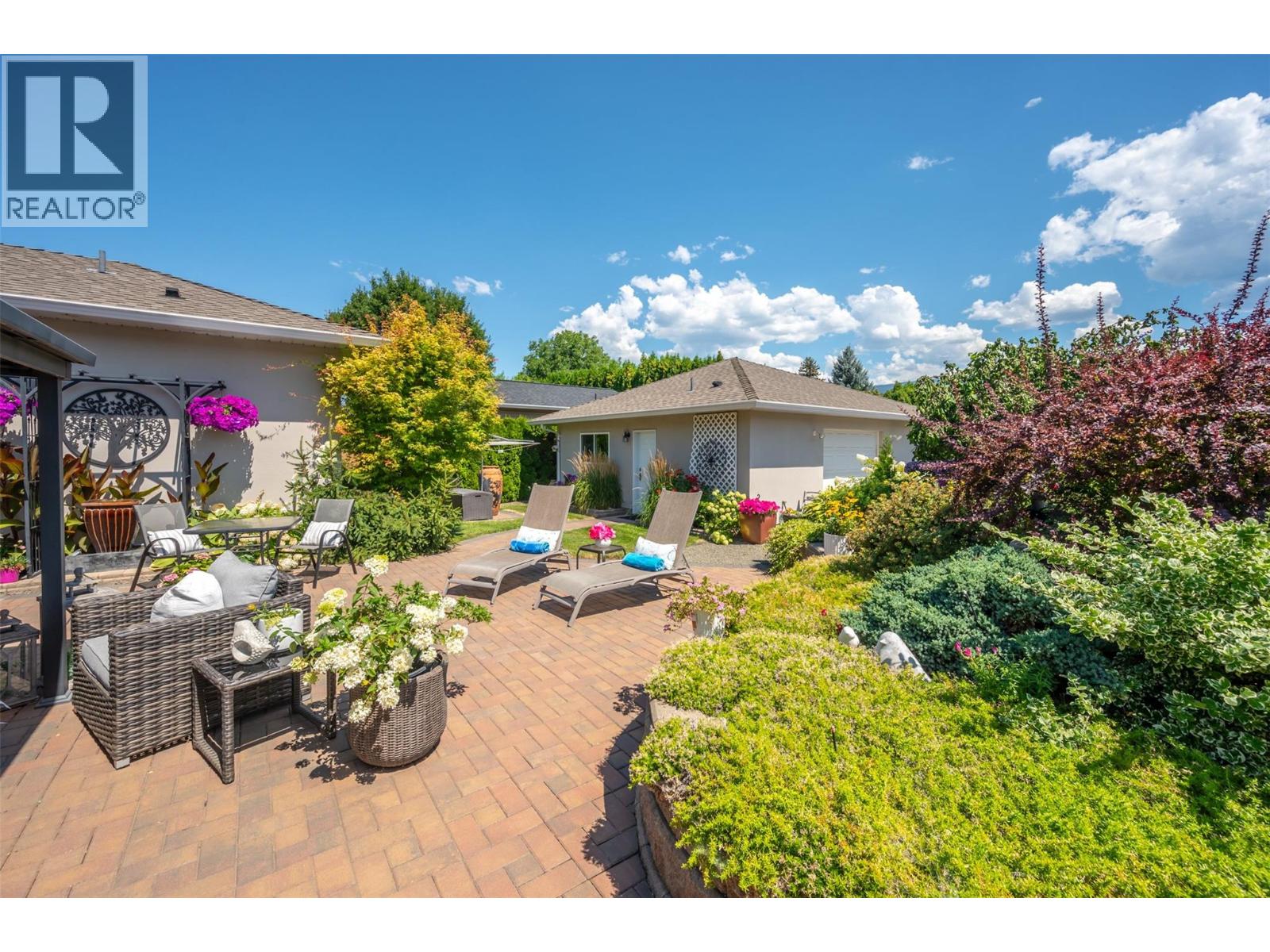 5091 Croil Avenue, Summerland