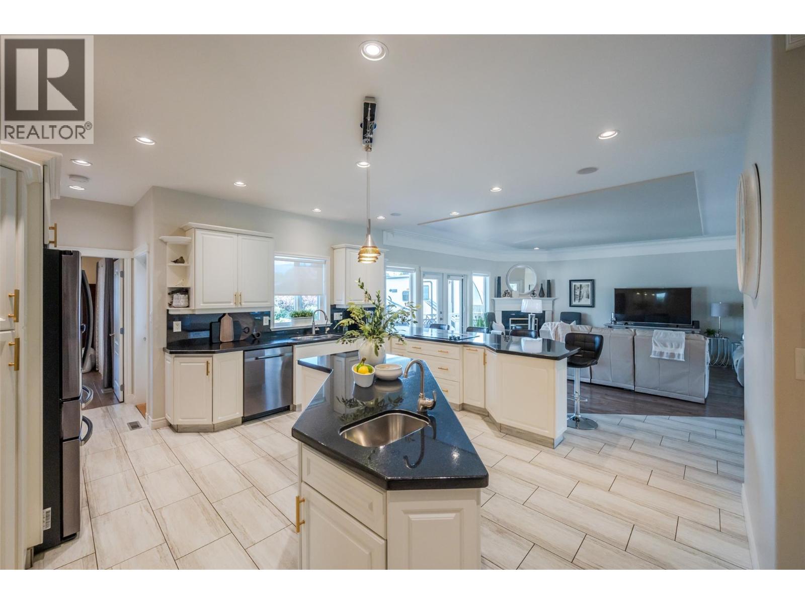 5091 Croil Avenue, Summerland