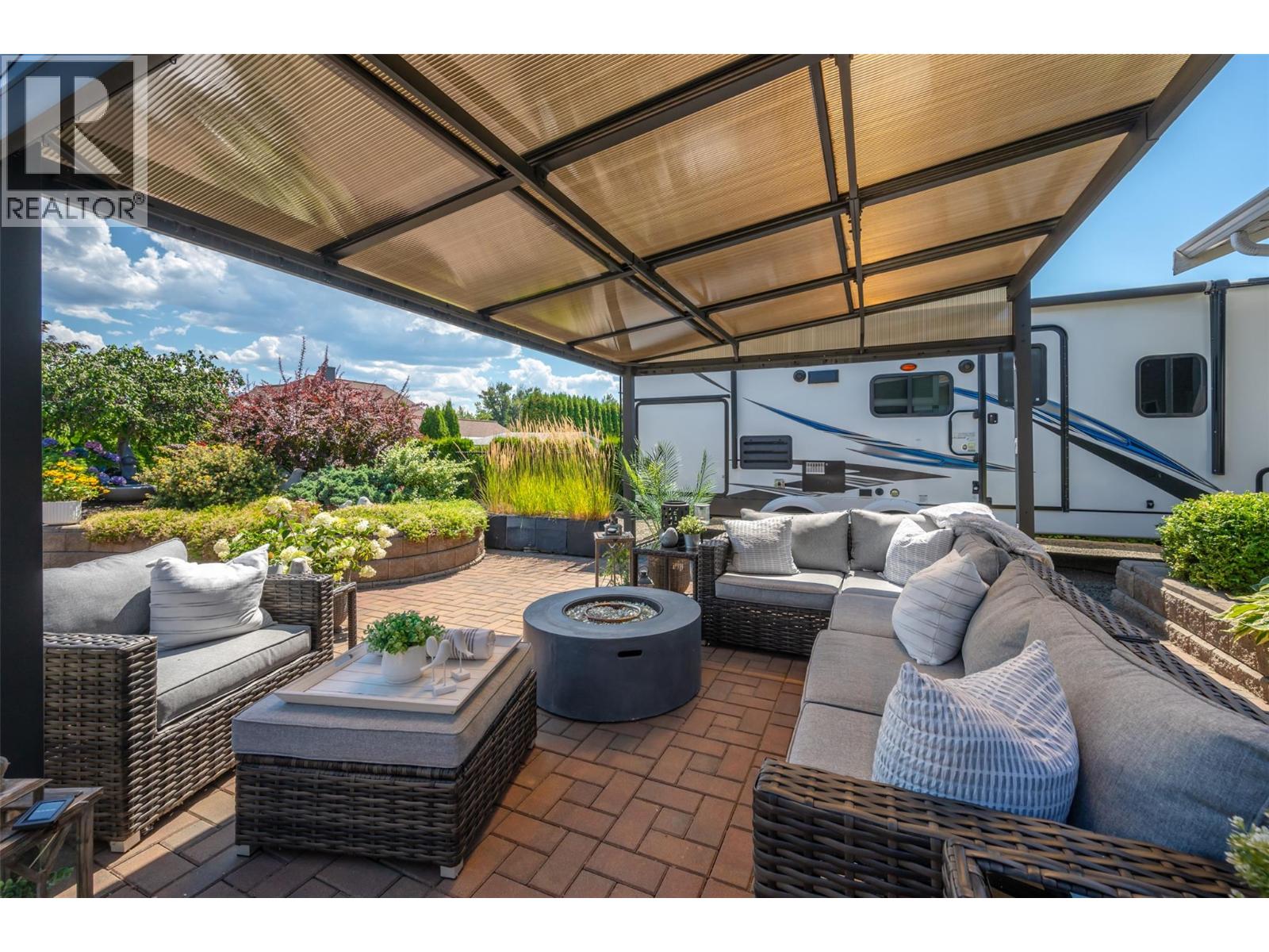 5091 Croil Avenue, Summerland