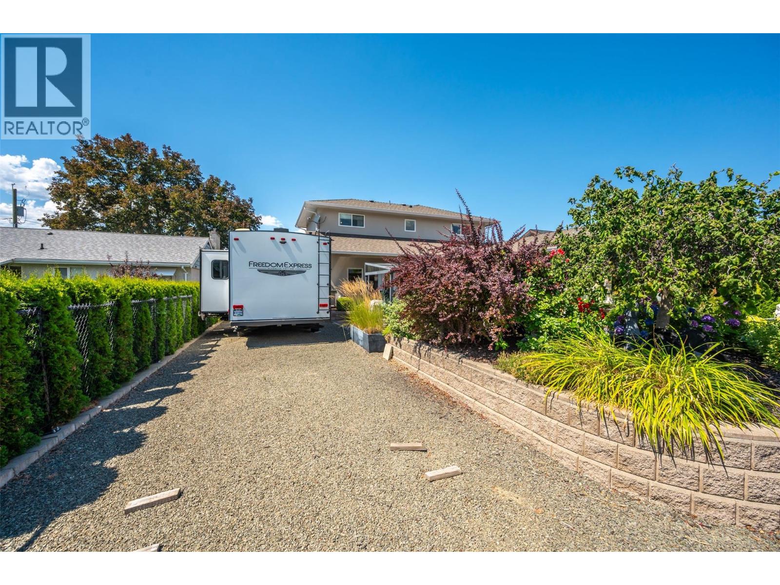 5091 Croil Avenue, Summerland