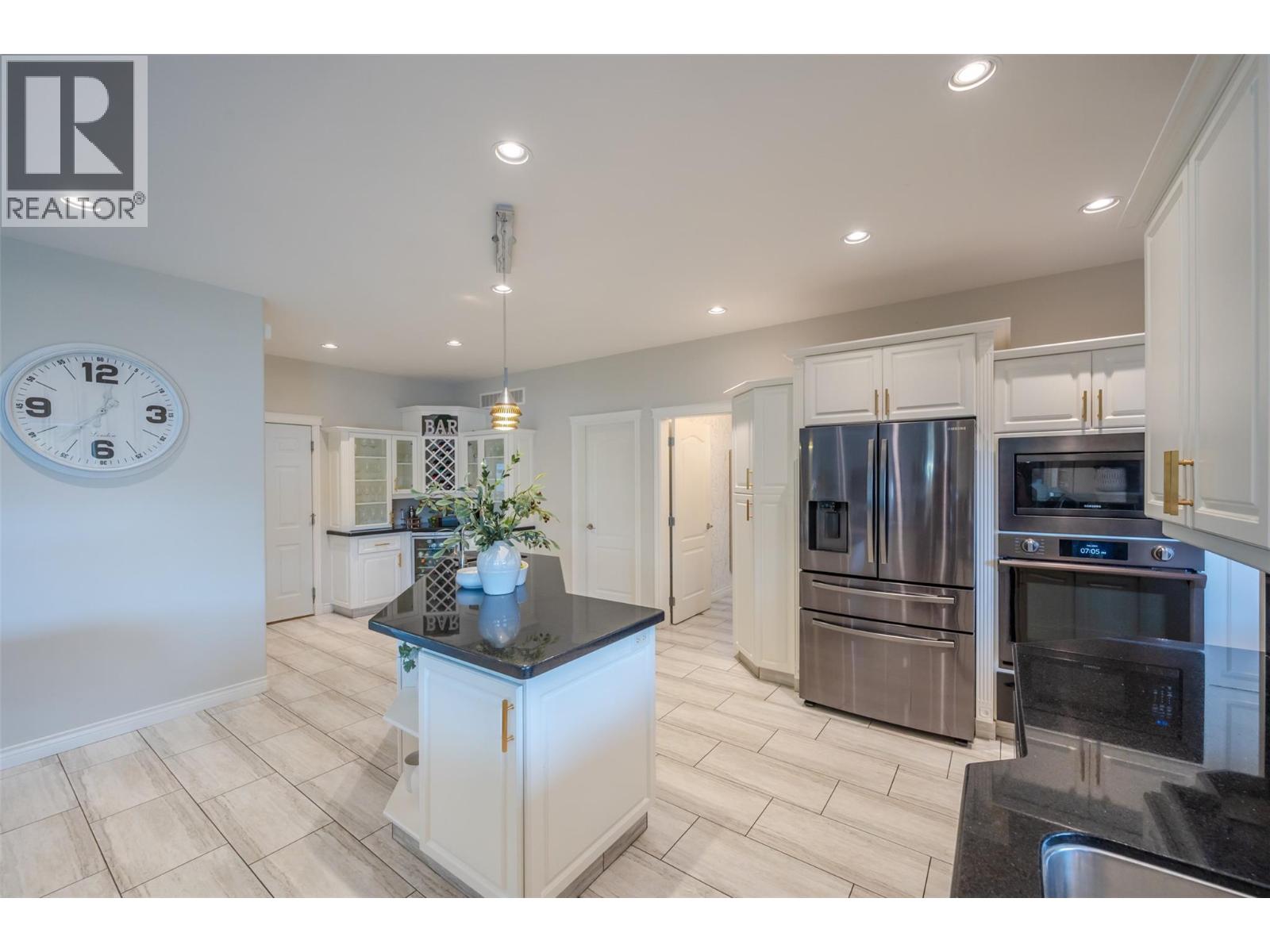 5091 Croil Avenue, Summerland