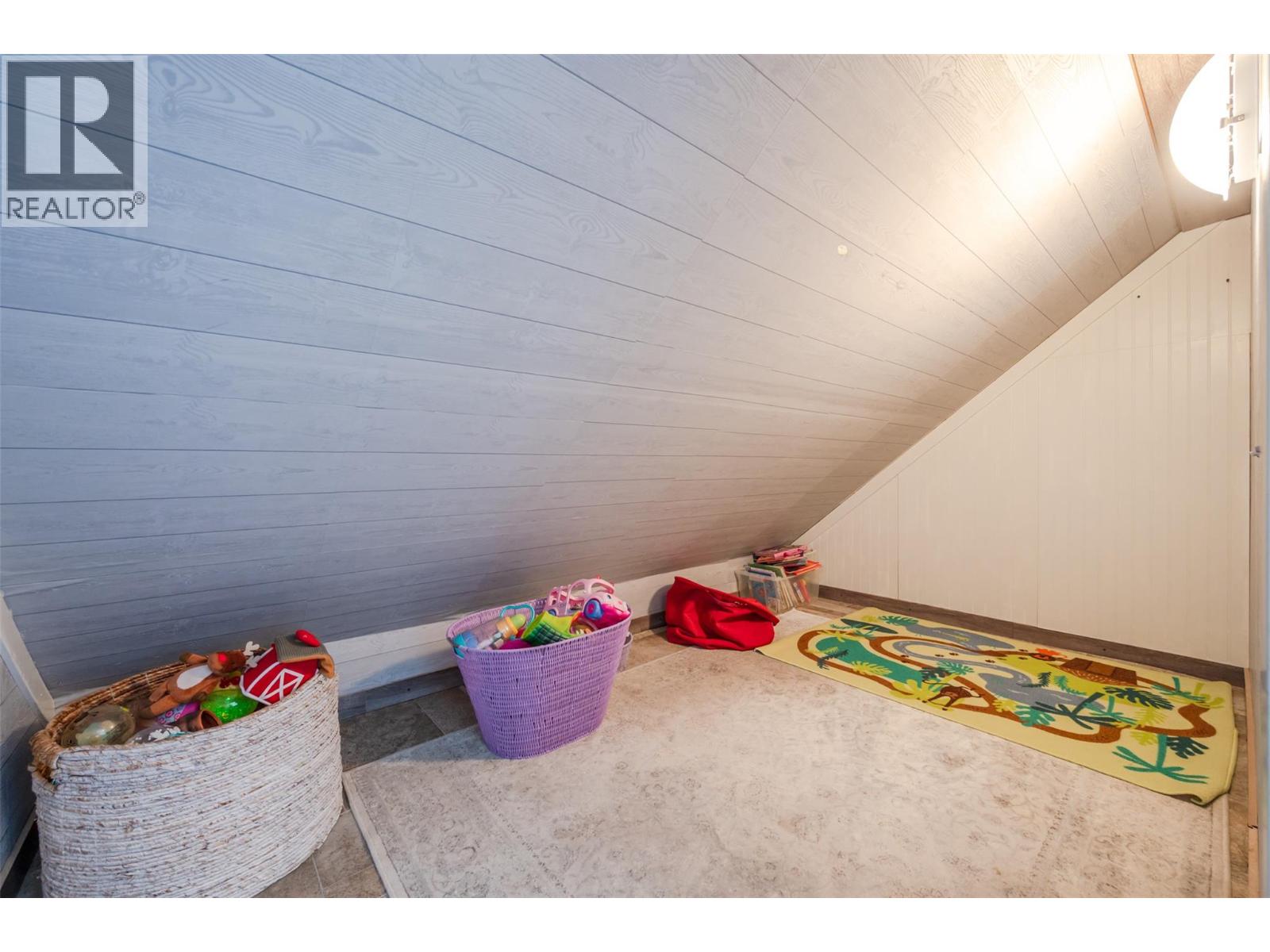 2450 Radio Tower Road Unit# 16, Oliver