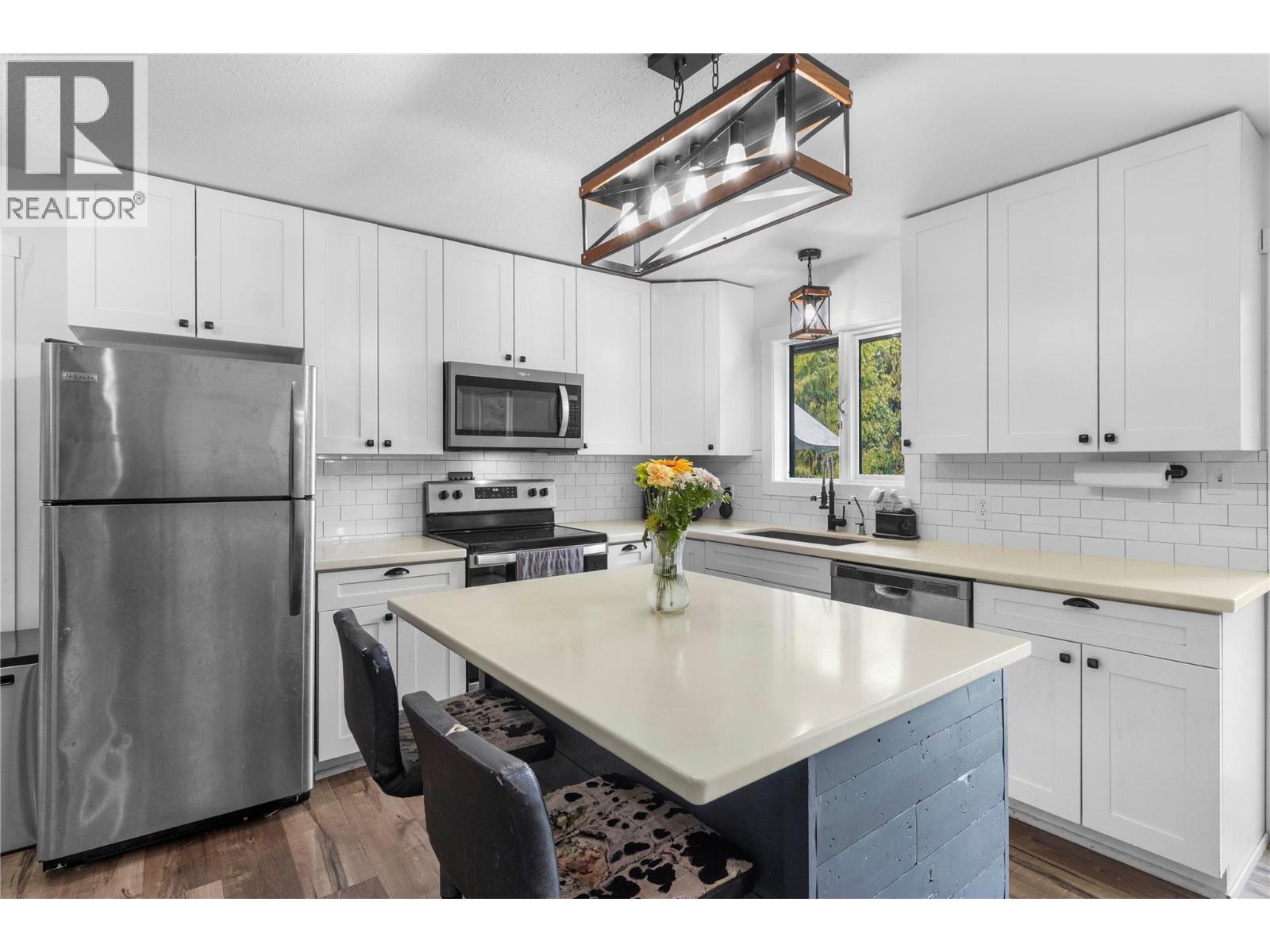 4018 Greaves Road, Eagle Bay