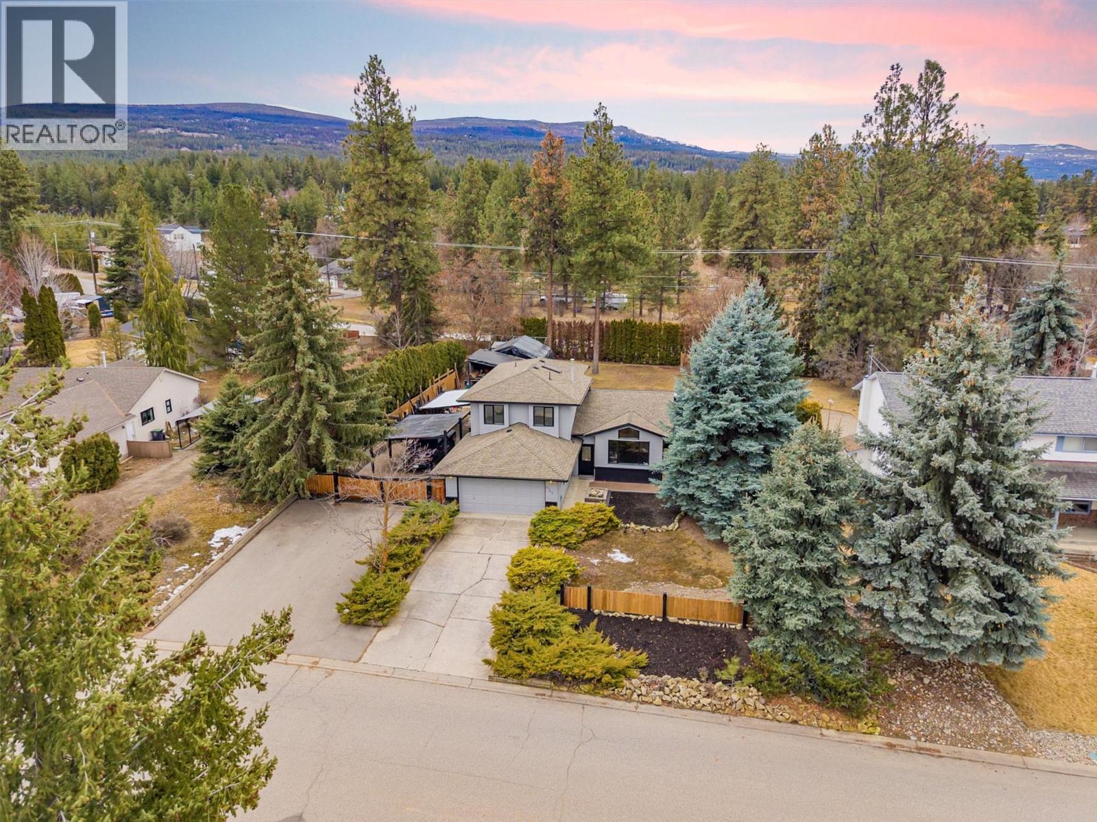 3745 Kimatouche Road, Kelowna