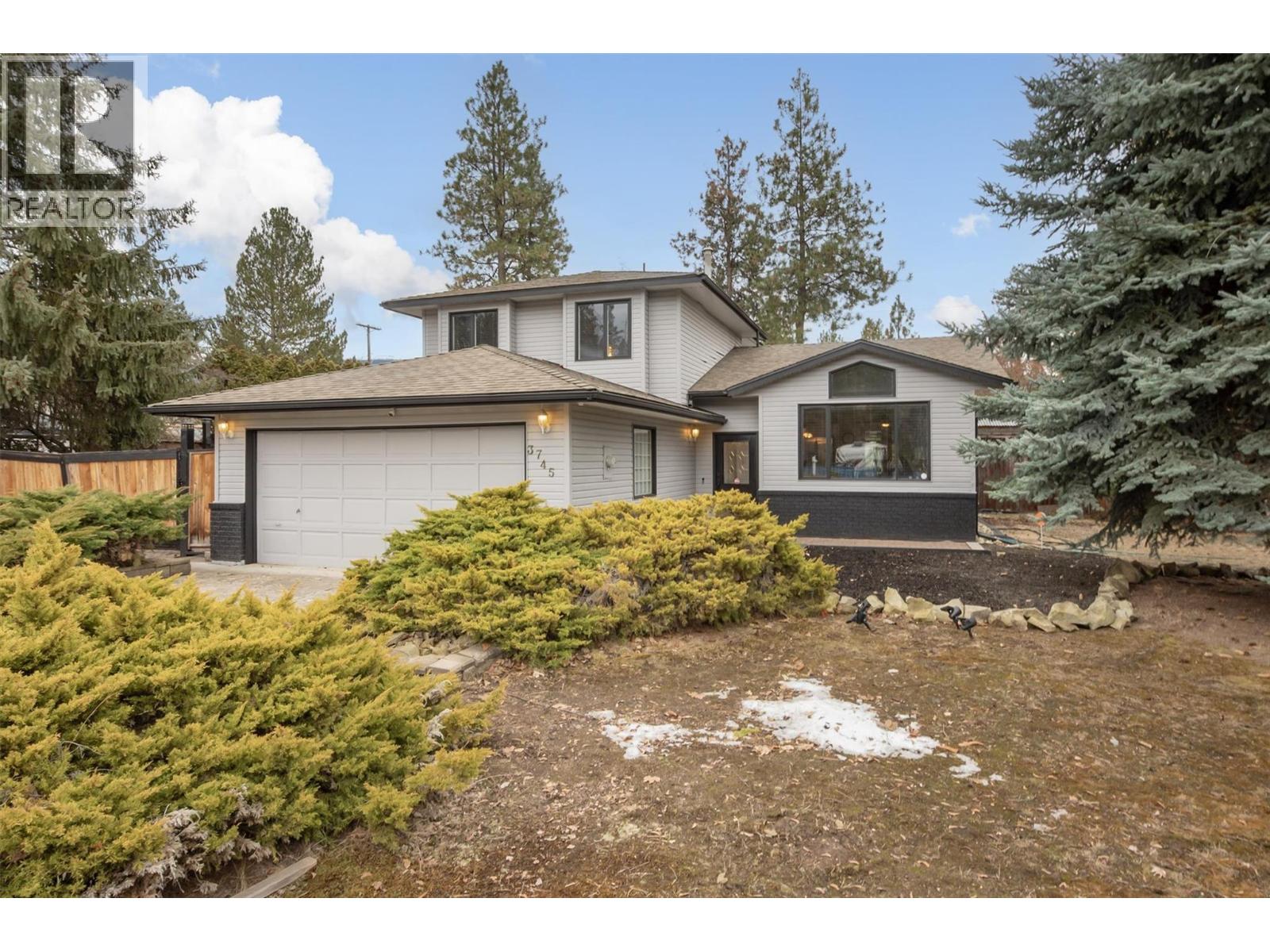 3745 Kimatouche Road, Kelowna